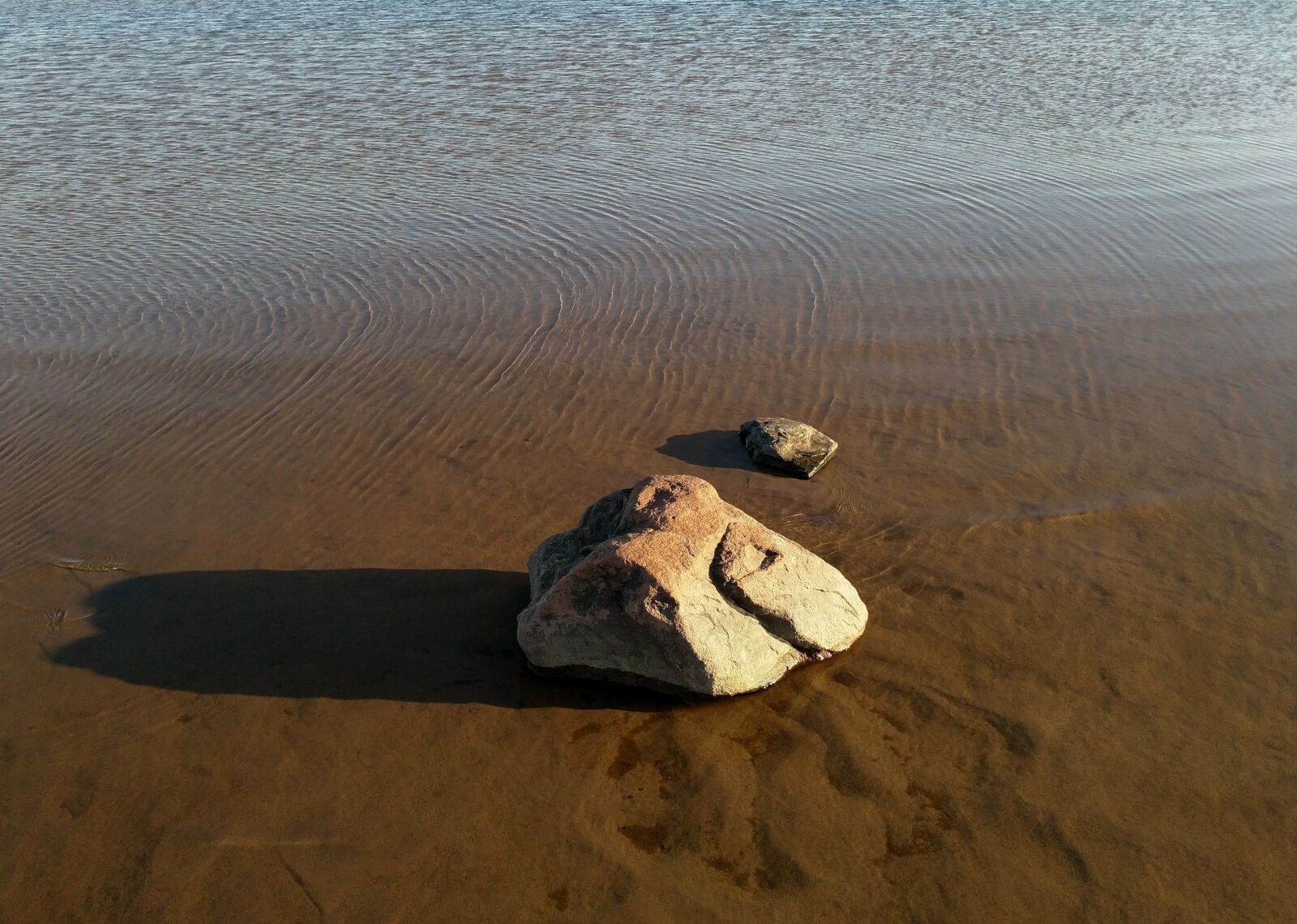 HMD Global Nokia 8 sample photo. Rock, water, beach photography