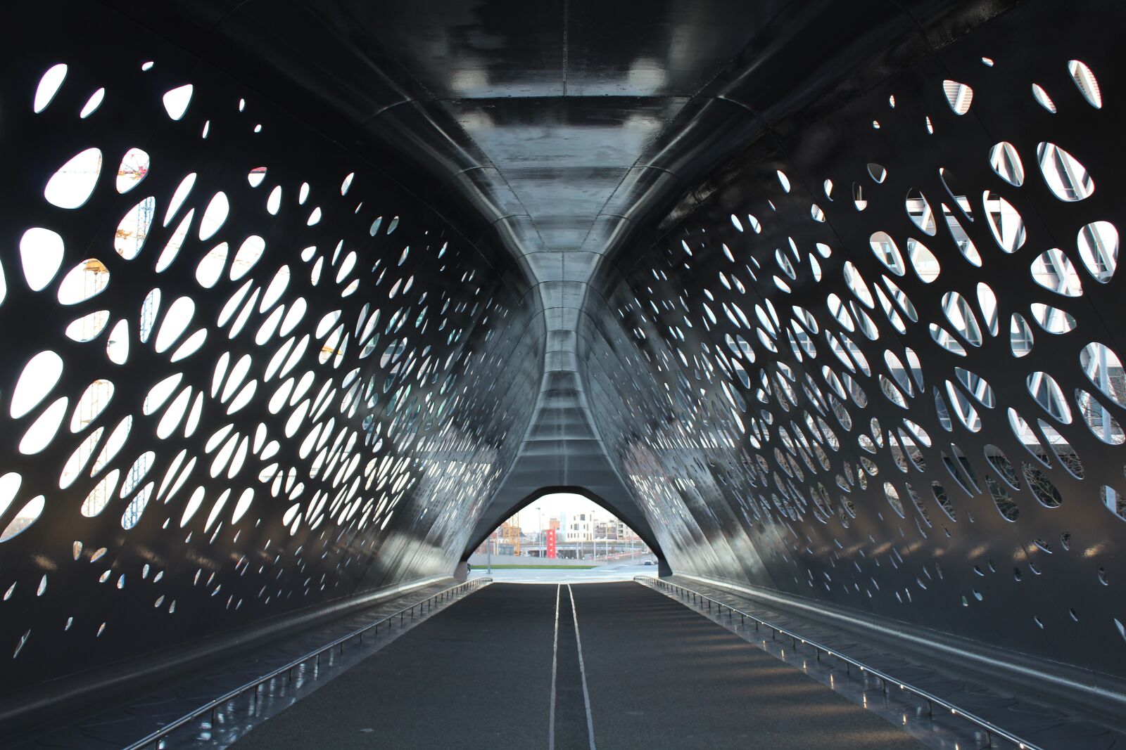 Canon EOS 1300D (EOS Rebel T6 / EOS Kiss X80) sample photo. Bridge, belgium, architecture photography