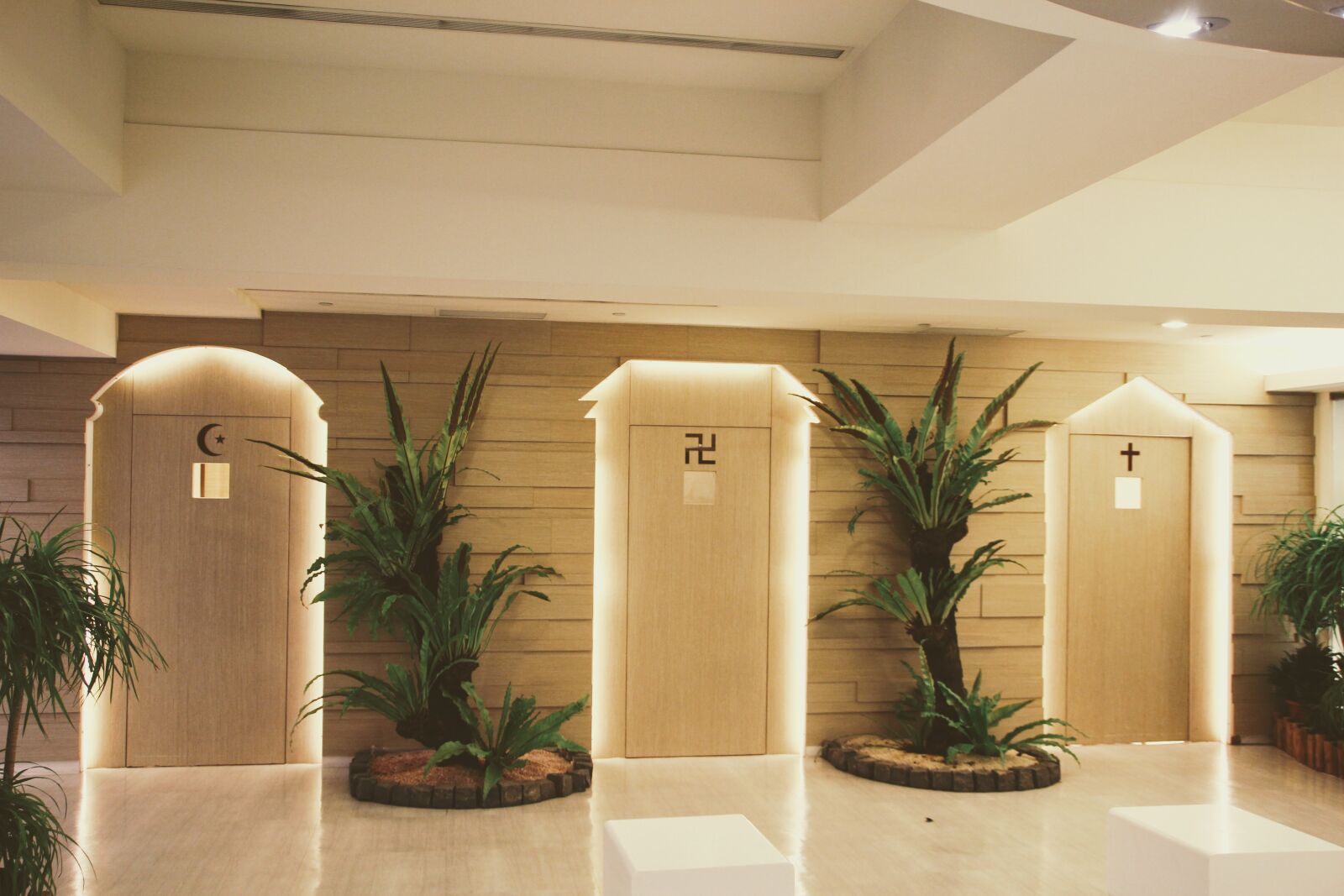 Canon EOS 60D sample photo. Religion, input, door photography