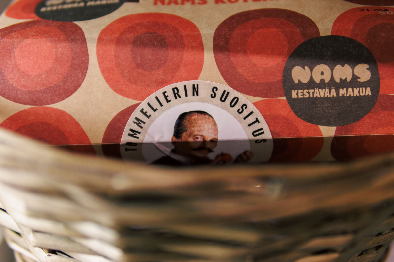 Sigma 30mm F1.4 DC DN | C sample photo. Takeaway wrapping photography