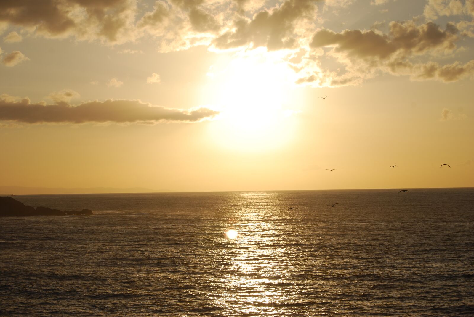 Nikon D40X sample photo. Sea, asturias, clouds photography