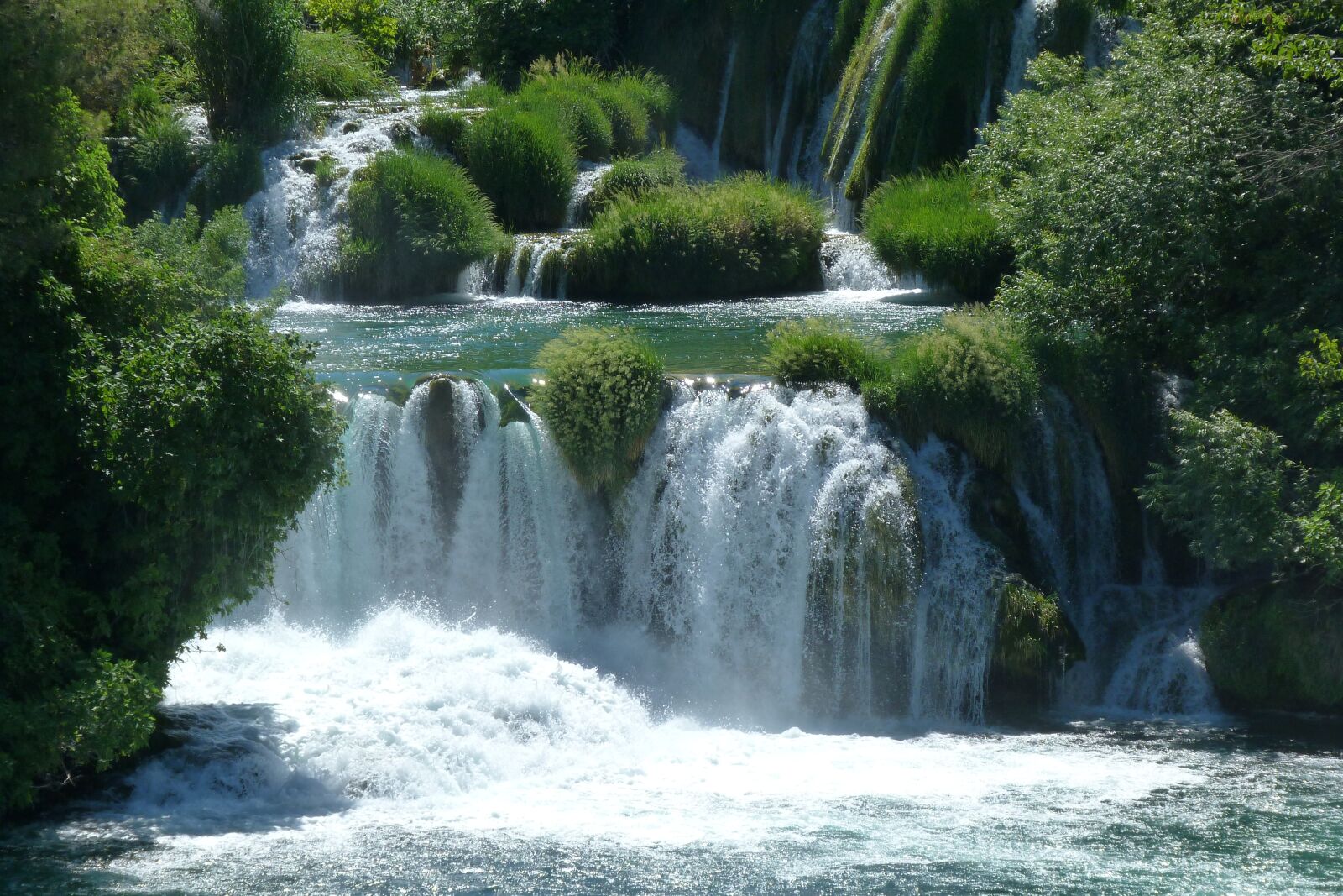 Panasonic Lumix DMC-FZ40 (Lumix DMC-FZ45) sample photo. Waterfall, krka, croatia photography