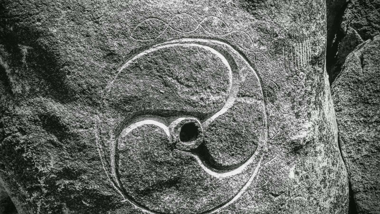 Sony Xperia Z3 sample photo. Rock, tribal photography