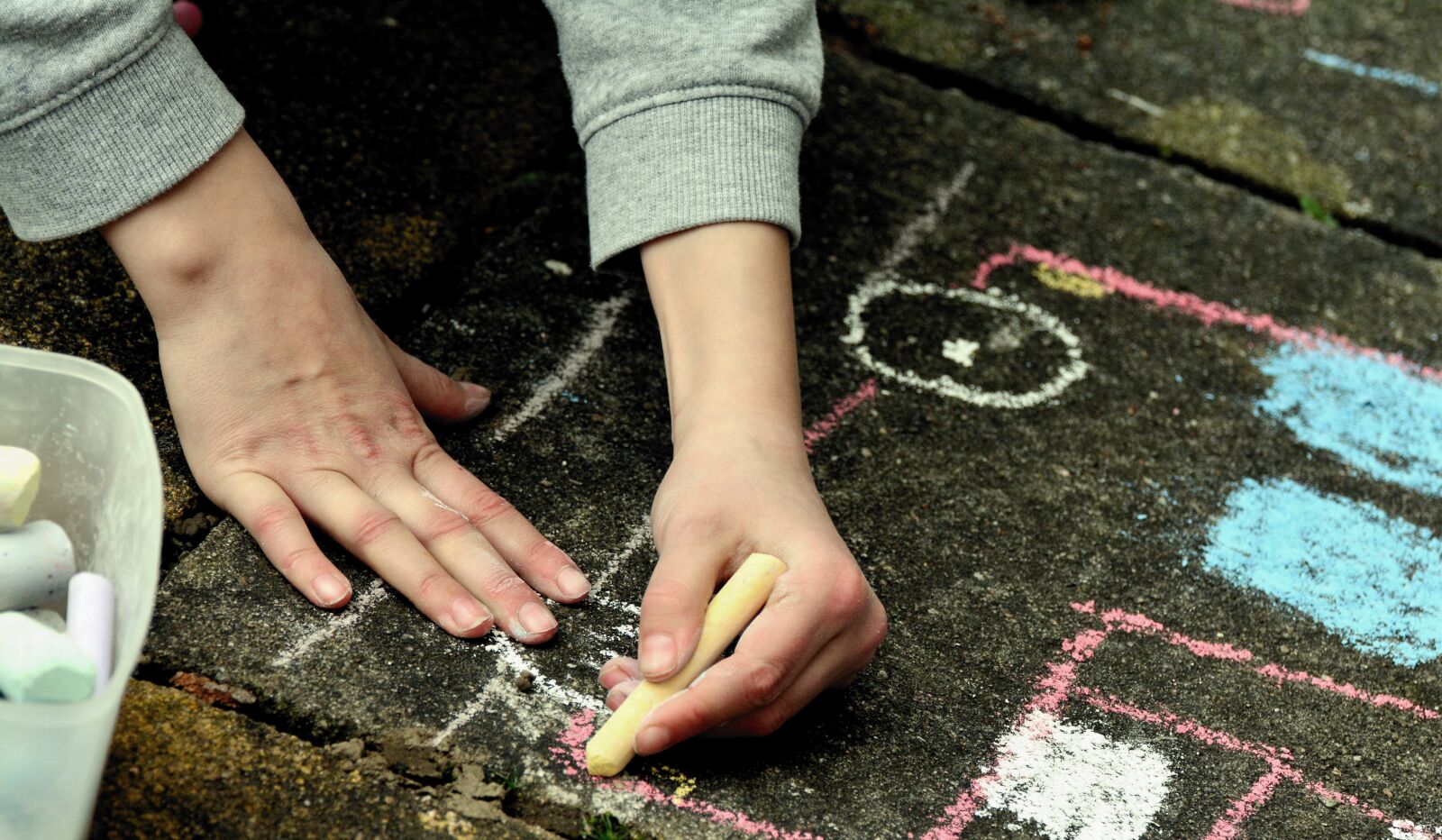 Nikon D5200 sample photo. Hands, children's hands, paint photography