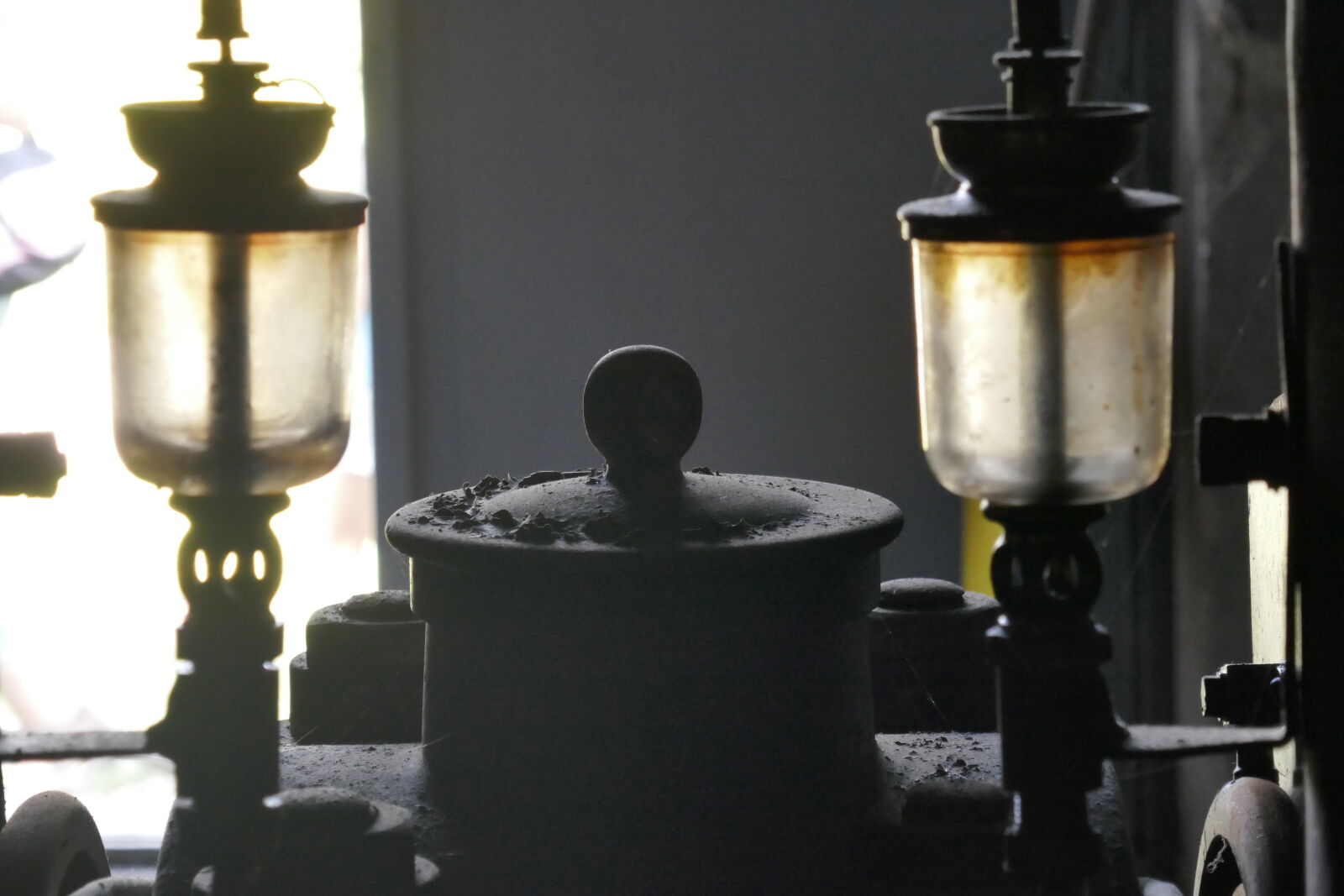Panasonic Lumix DMC-ZS100 (Lumix DMC-TZ100) sample photo. Lamps photography