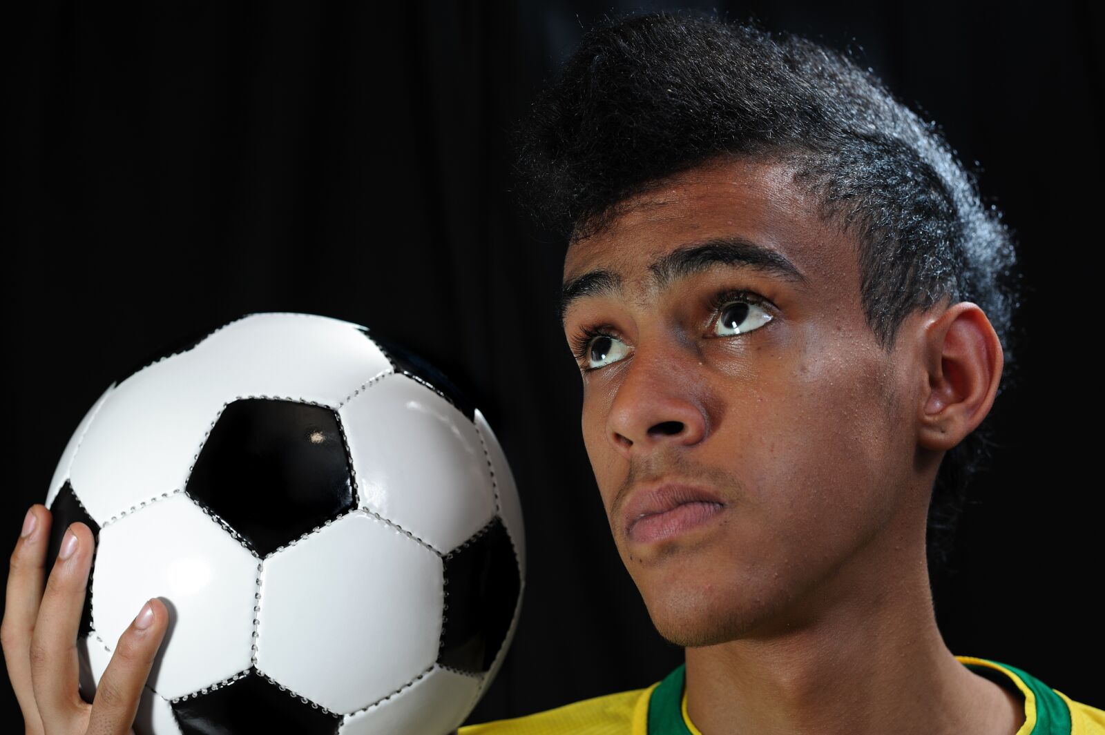 Nikon D700 sample photo. Soccer, football, player photography