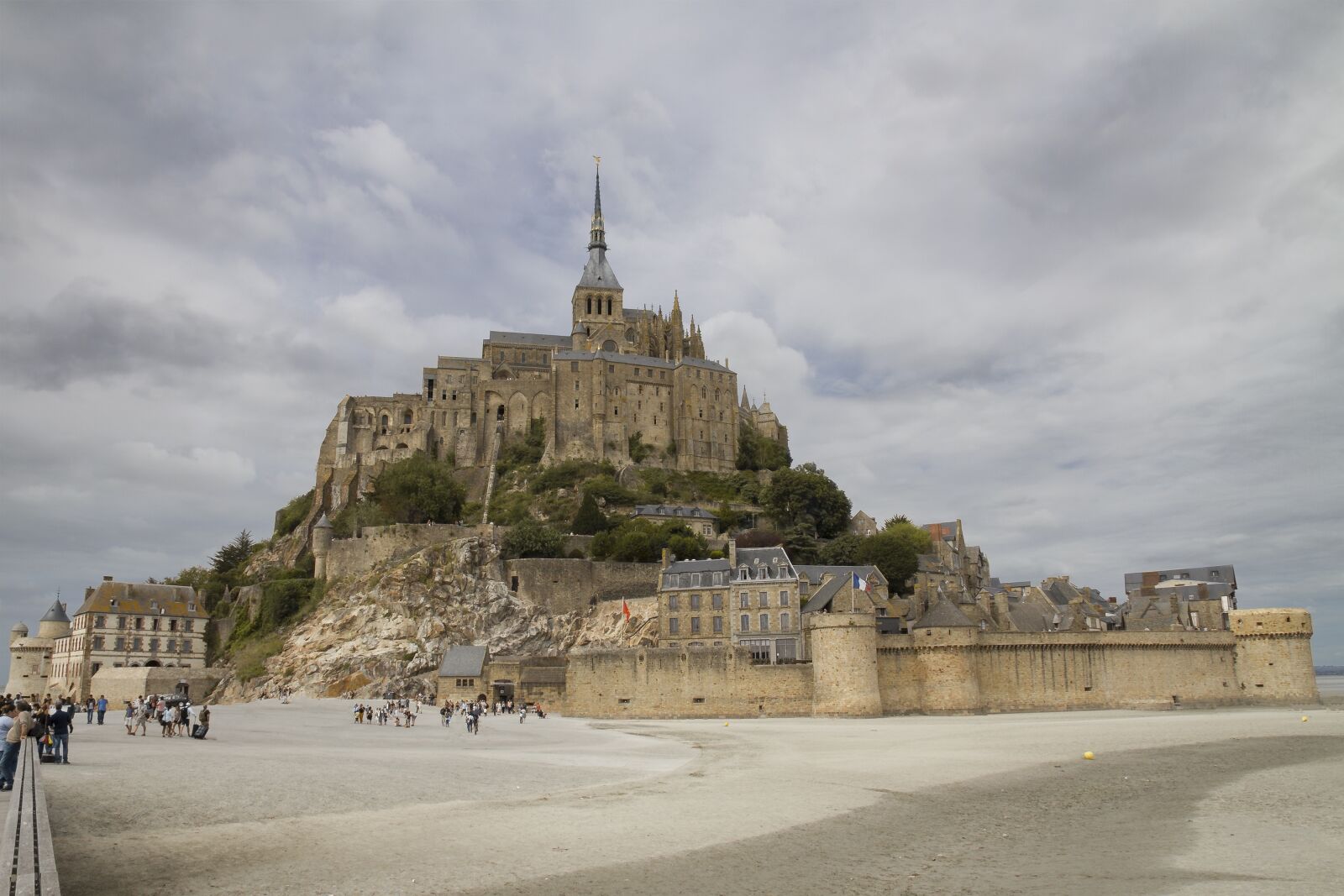 Canon EOS 7D sample photo. Mont saint michel, abbey photography