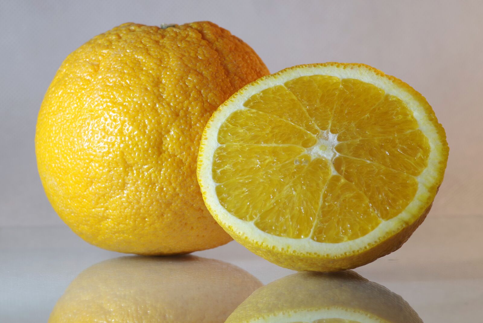 Pentax K-S2 sample photo. Orange, juice, fruit photography