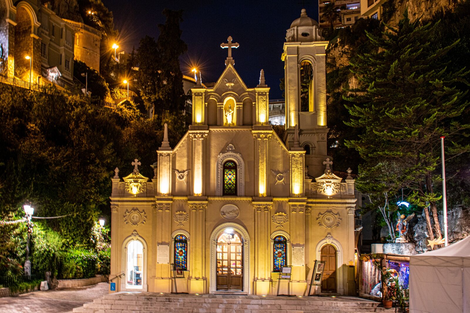 Nikon D5600 sample photo. Church, night, lights photography