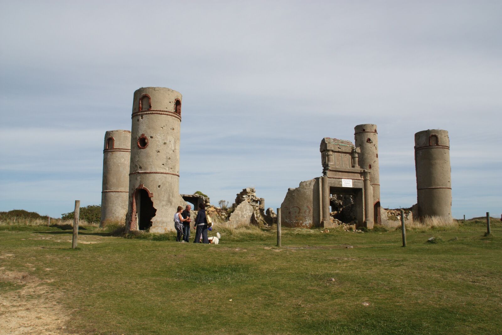 Canon EOS 450D (EOS Rebel XSi / EOS Kiss X2) sample photo. Ruin, brittany, lapsed photography