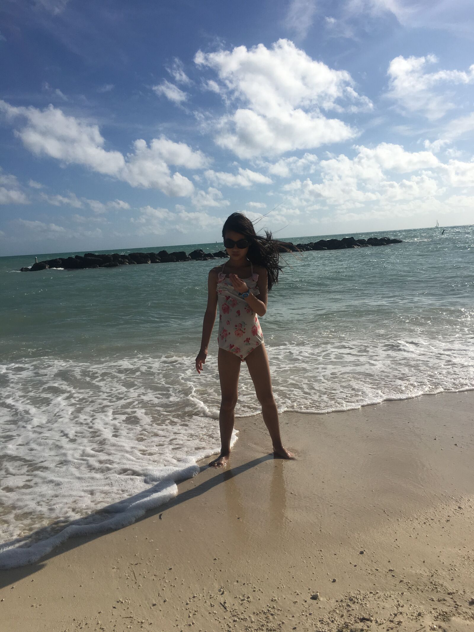 iPhone 6s Plus back camera 4.15mm f/2.2 sample photo. Girl, beach, florida photography