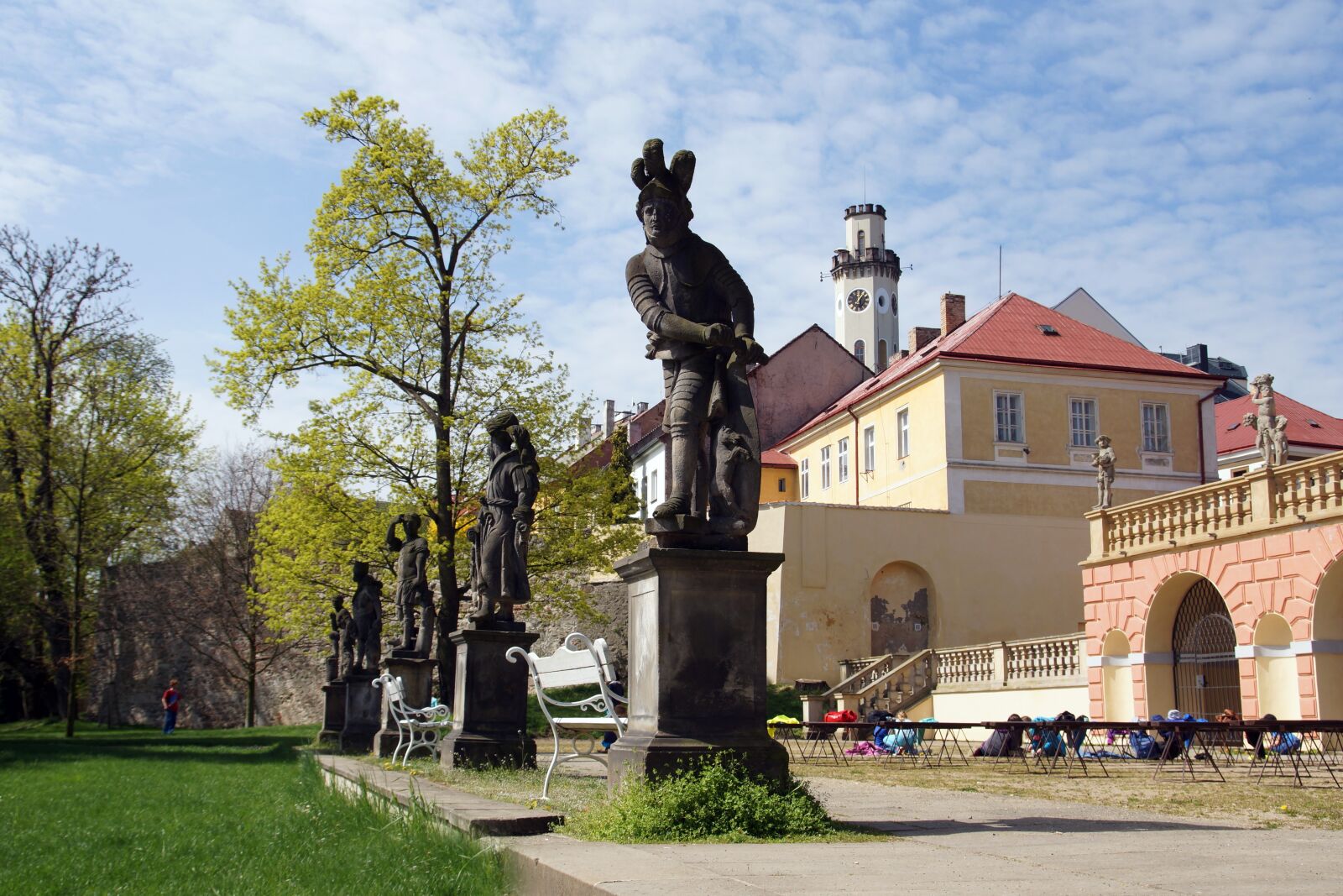 Sony SLT-A65 (SLT-A65V) sample photo. Klášterec, castle, garden photography