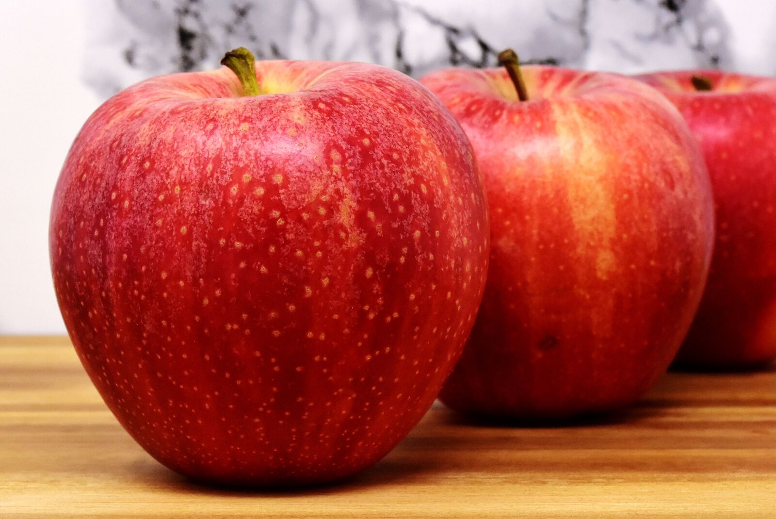 Nikon D7200 sample photo. Apple, fruit, red apple photography