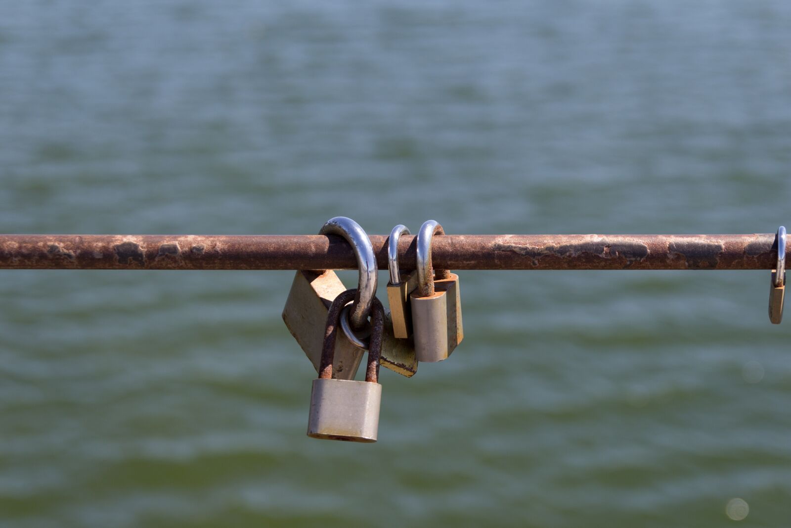 Canon EOS 60D sample photo. Padlocks, commitment, link photography