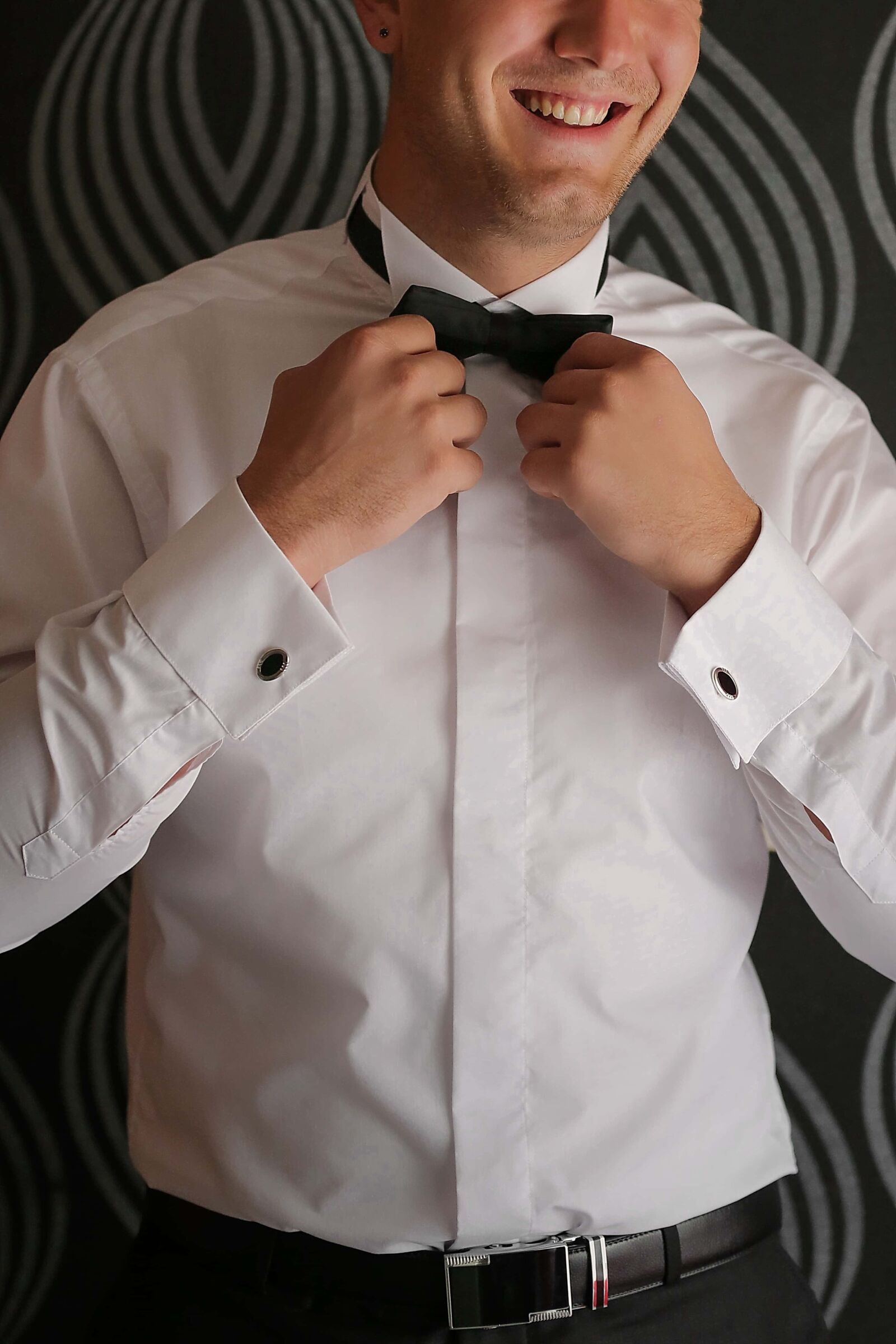 Canon EOS 5D Mark III sample photo. Shirt, bowtie, businessman, gentleman photography