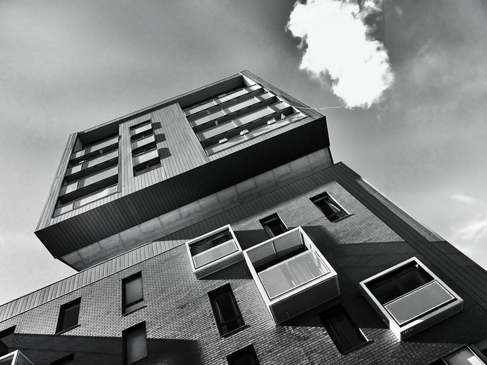 Sony DSC-HX60 sample photo. Architectural, design, architecture, black photography