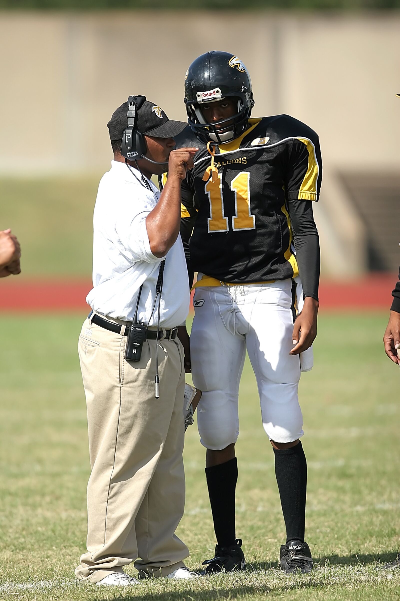 Canon EOS 20D sample photo. Coach, coaching, football coach photography