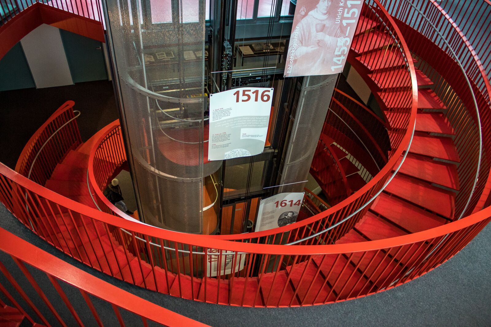 Canon EOS 1300D (EOS Rebel T6 / EOS Kiss X80) sample photo. Stairs, elevator, architecture photography