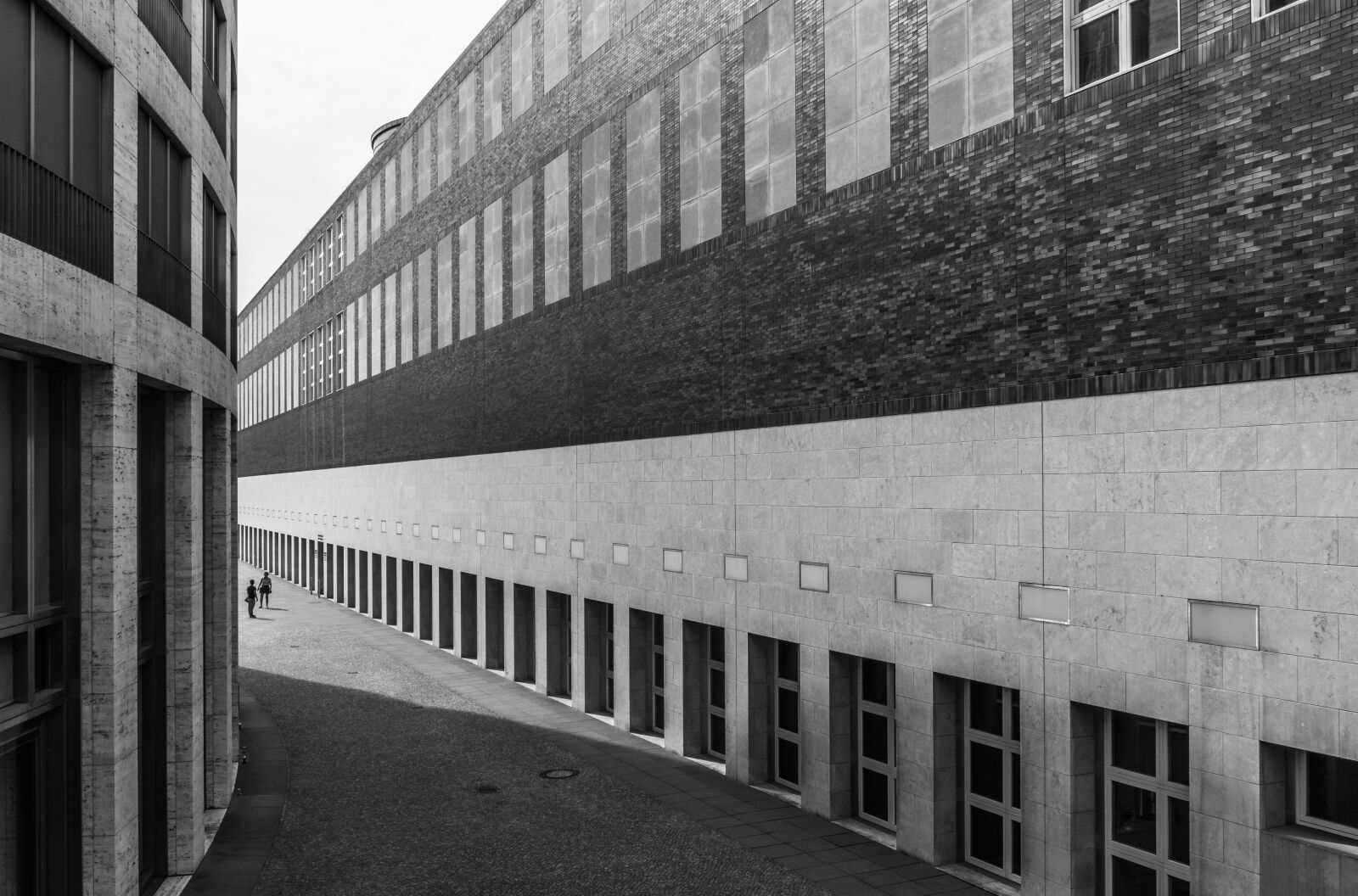 Canon EOS 7D sample photo. Architecture, d sseldorf, court photography