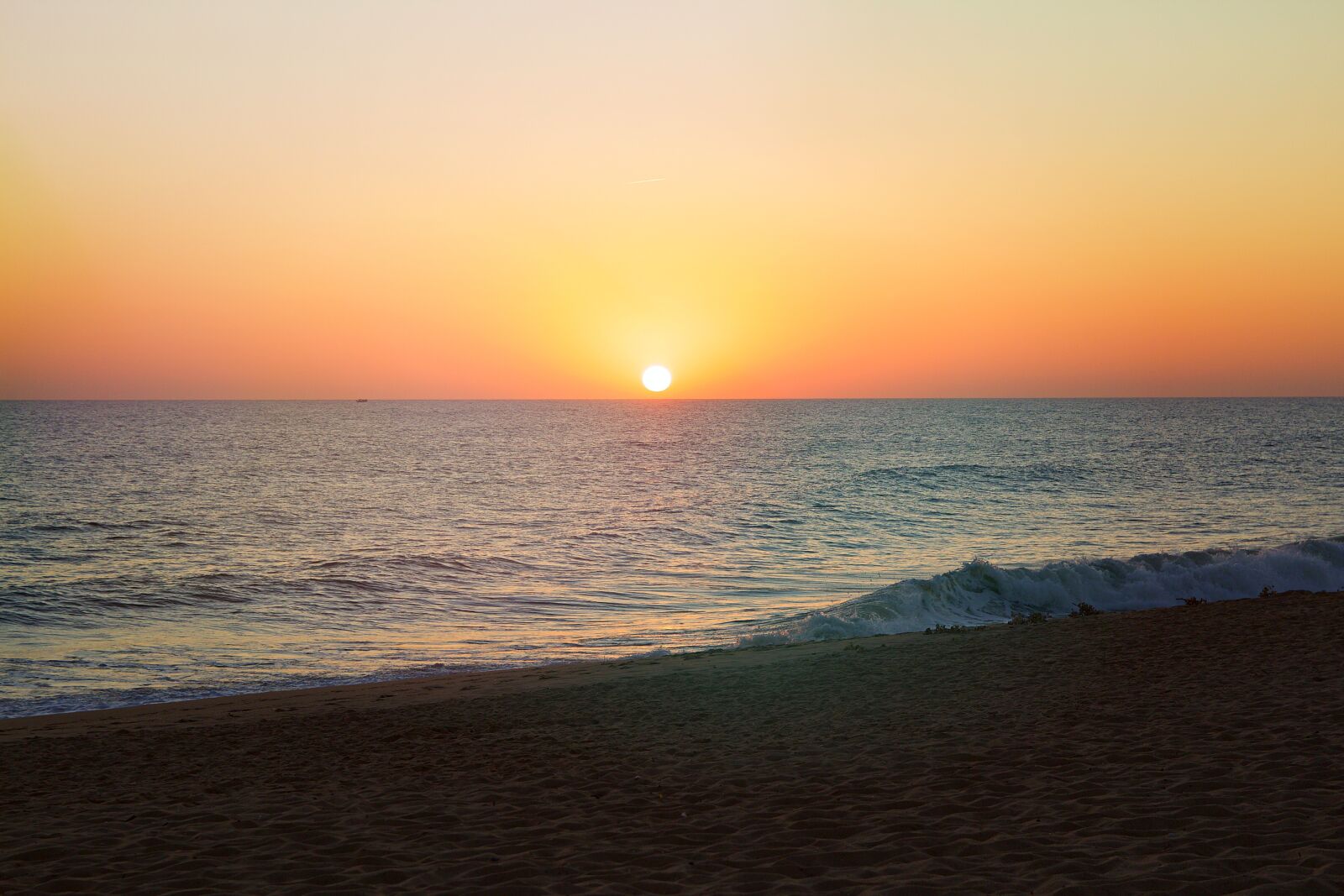 Canon EOS 600D (Rebel EOS T3i / EOS Kiss X5) sample photo. Faro, portugal, atlantic photography