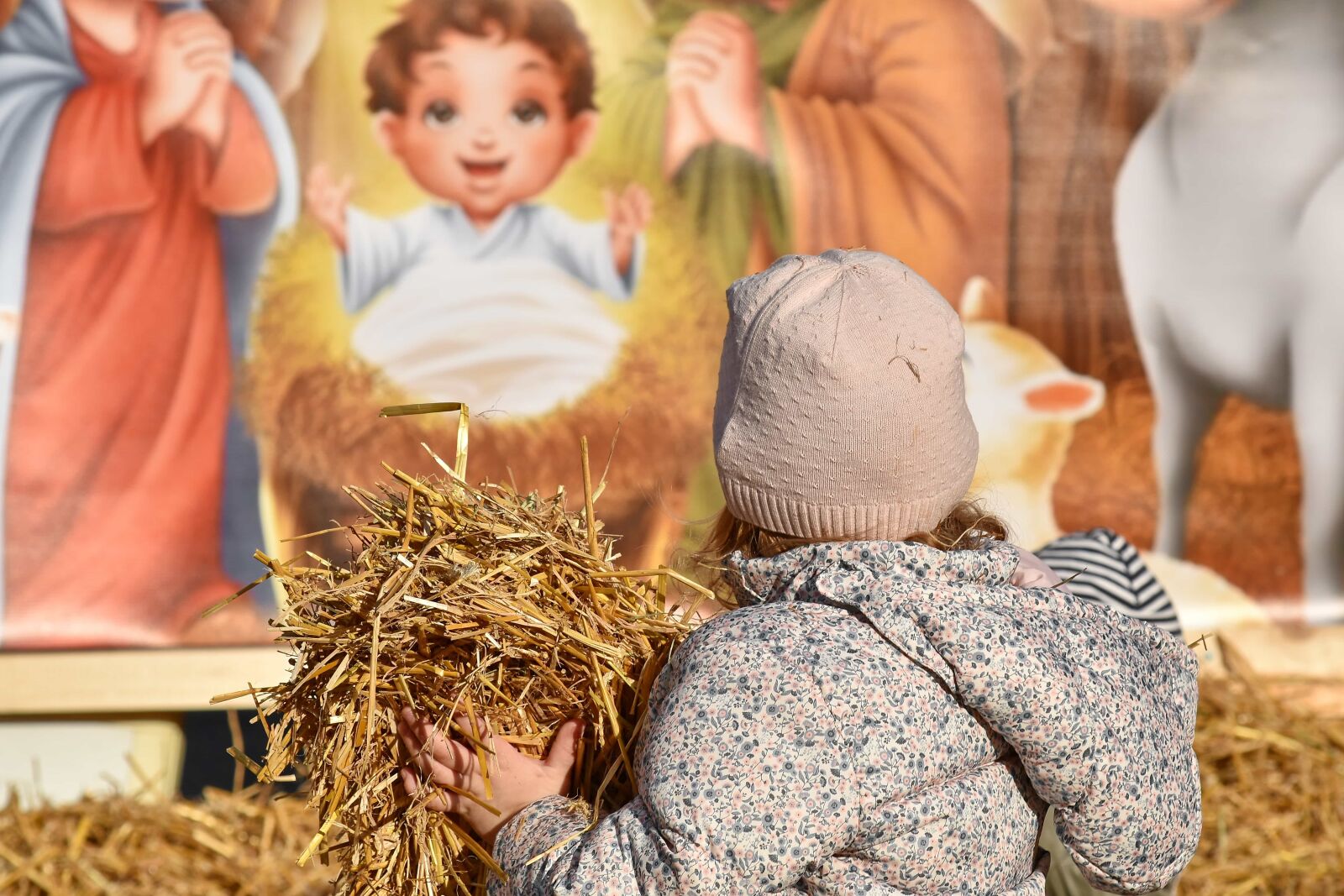 Nikon D5500 sample photo. Child, christmas, decoration, fun photography