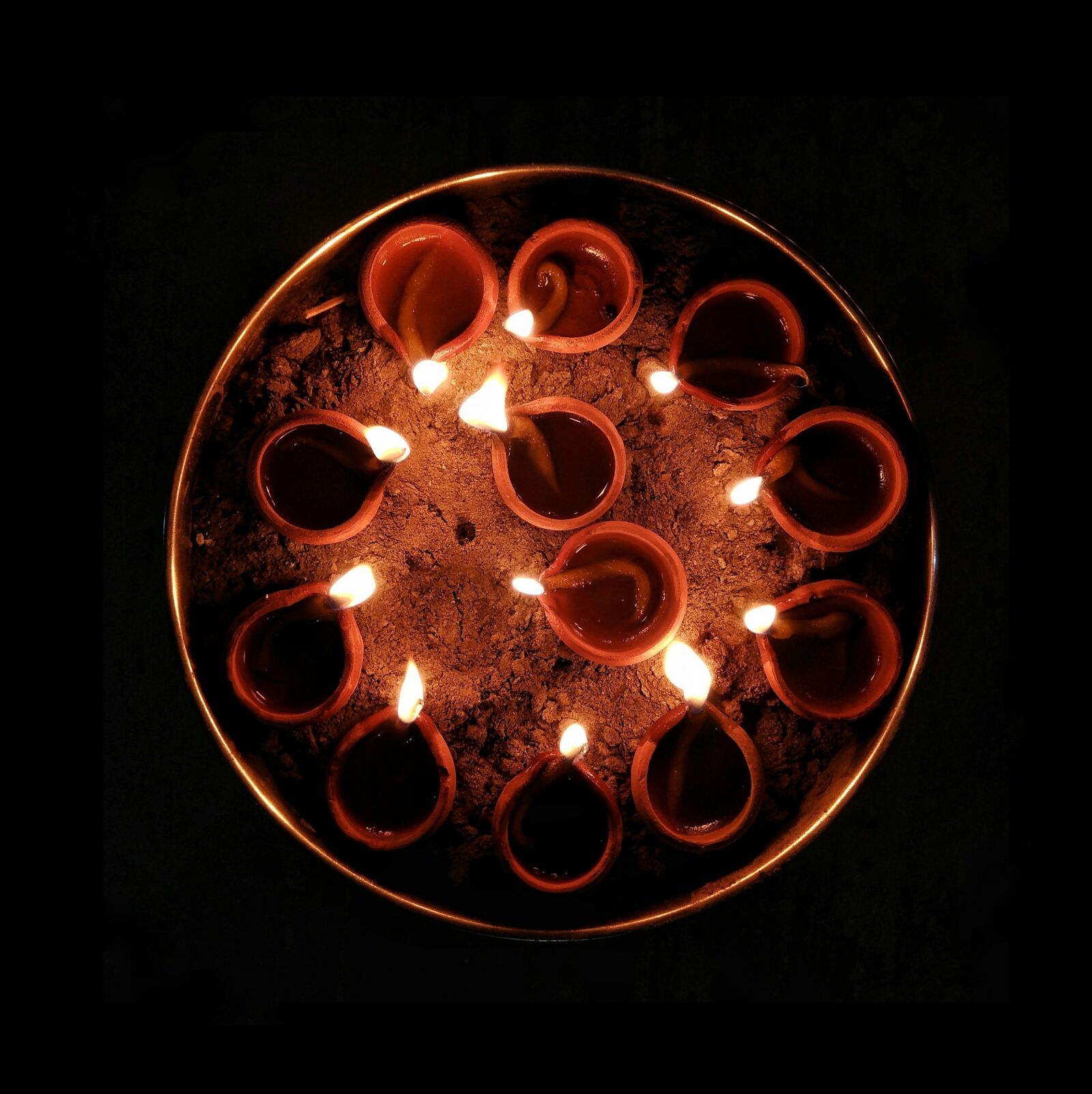 Xiaomi Redmi Note 4 sample photo. Diya, lights, torch photography