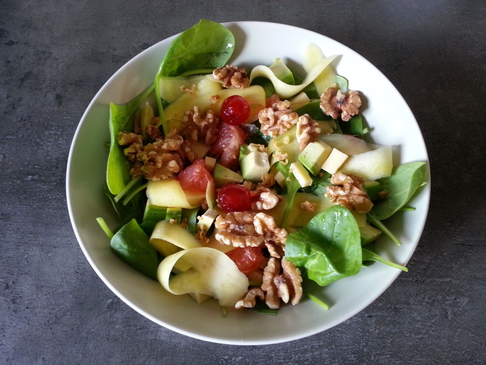 Samsung Galaxy S3 sample photo. Salad, eating, plate photography