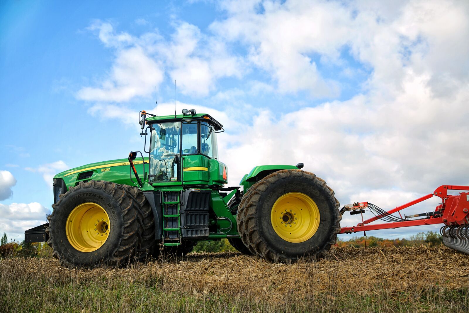 Canon EF 24-70mm F2.8L II USM sample photo. Tractor, farming, farm photography