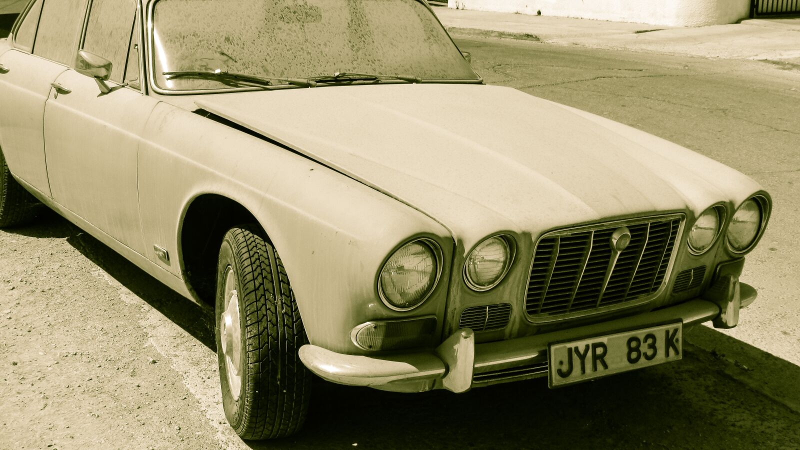 Canon PowerShot SX400 IS sample photo. Old car, vintage, vintage photography