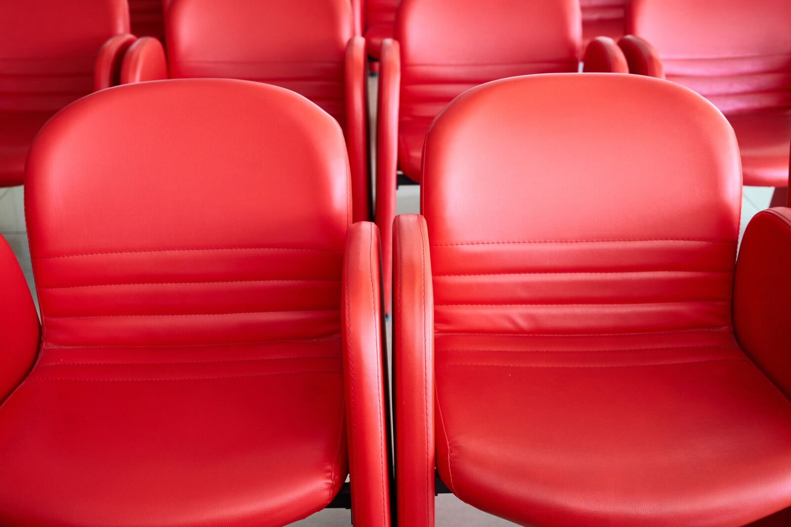 Sony a7R II sample photo. Armchair, chair, red photography