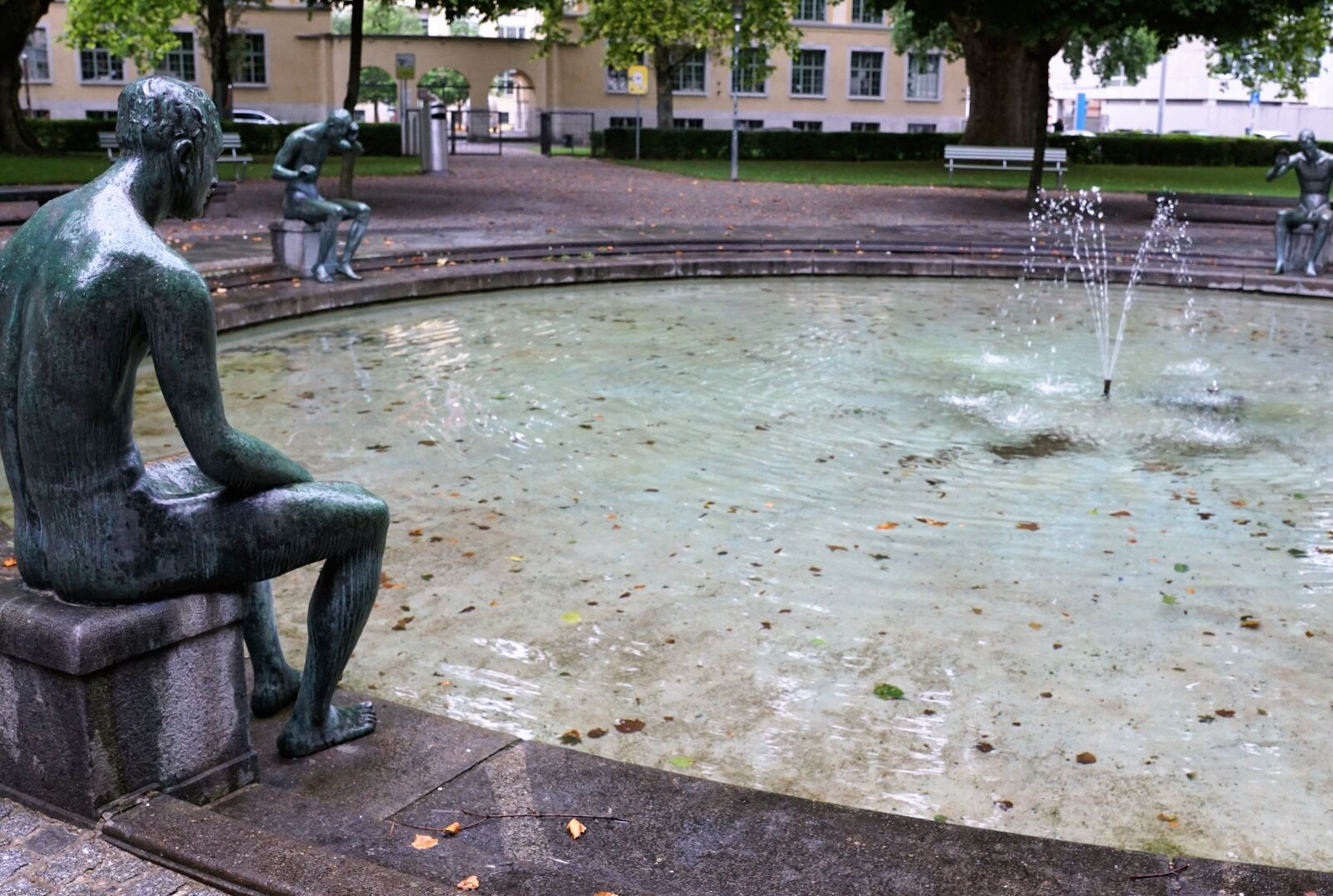Sony DT 16-50mm F2.8 SSM sample photo. Fountain, figure, statue photography