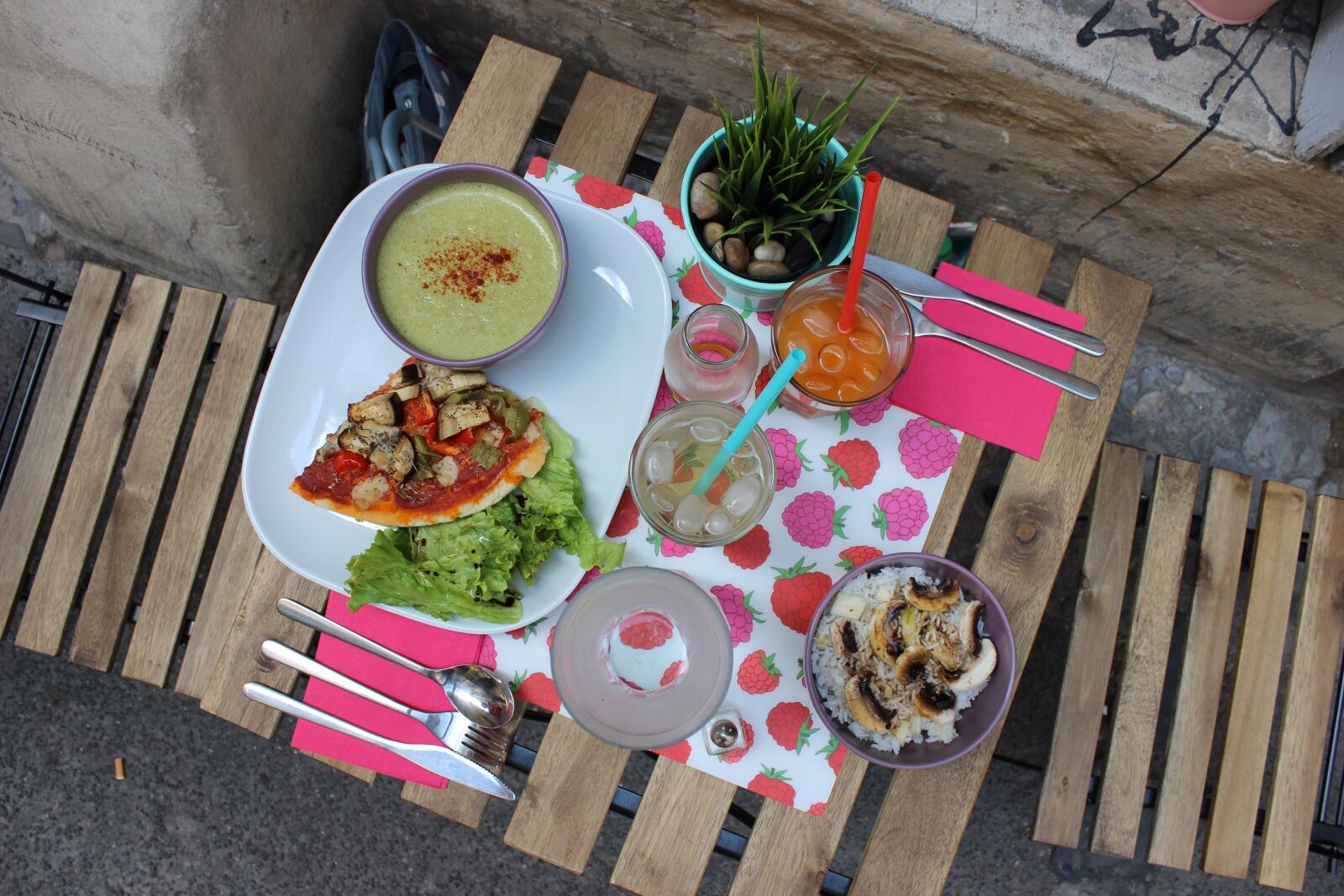 Canon EOS 600D (Rebel EOS T3i / EOS Kiss X5) sample photo. Eat, delicious, vegan photography