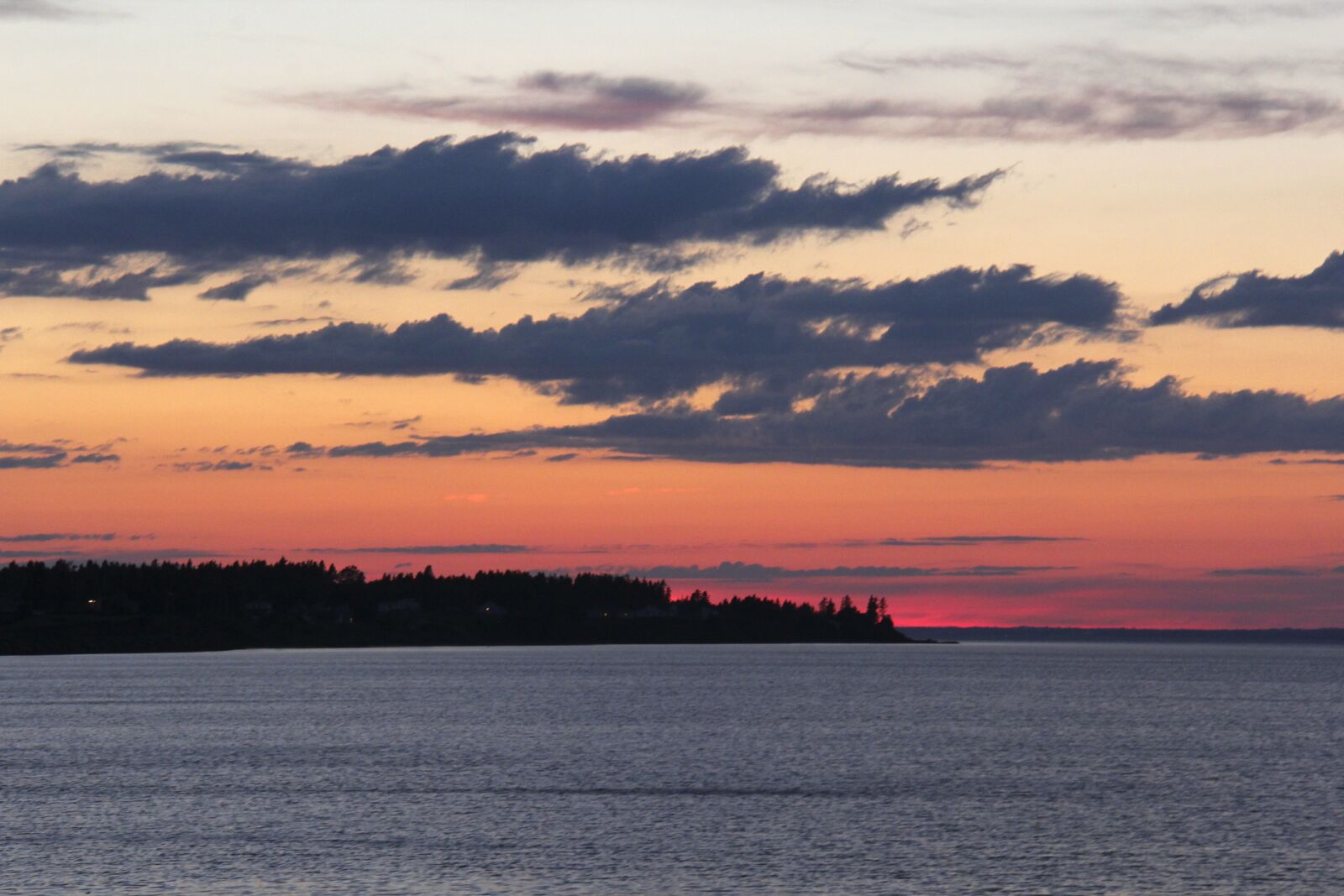 Canon EOS 60D sample photo. Sunset, ocean, clouds photography