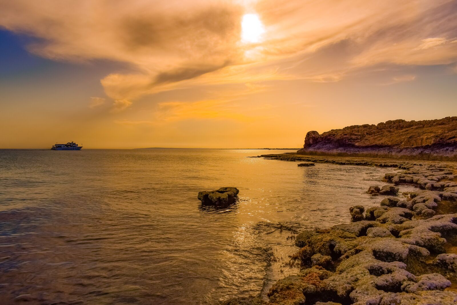 Nikon D3300 sample photo. Sunset, beach, sea photography