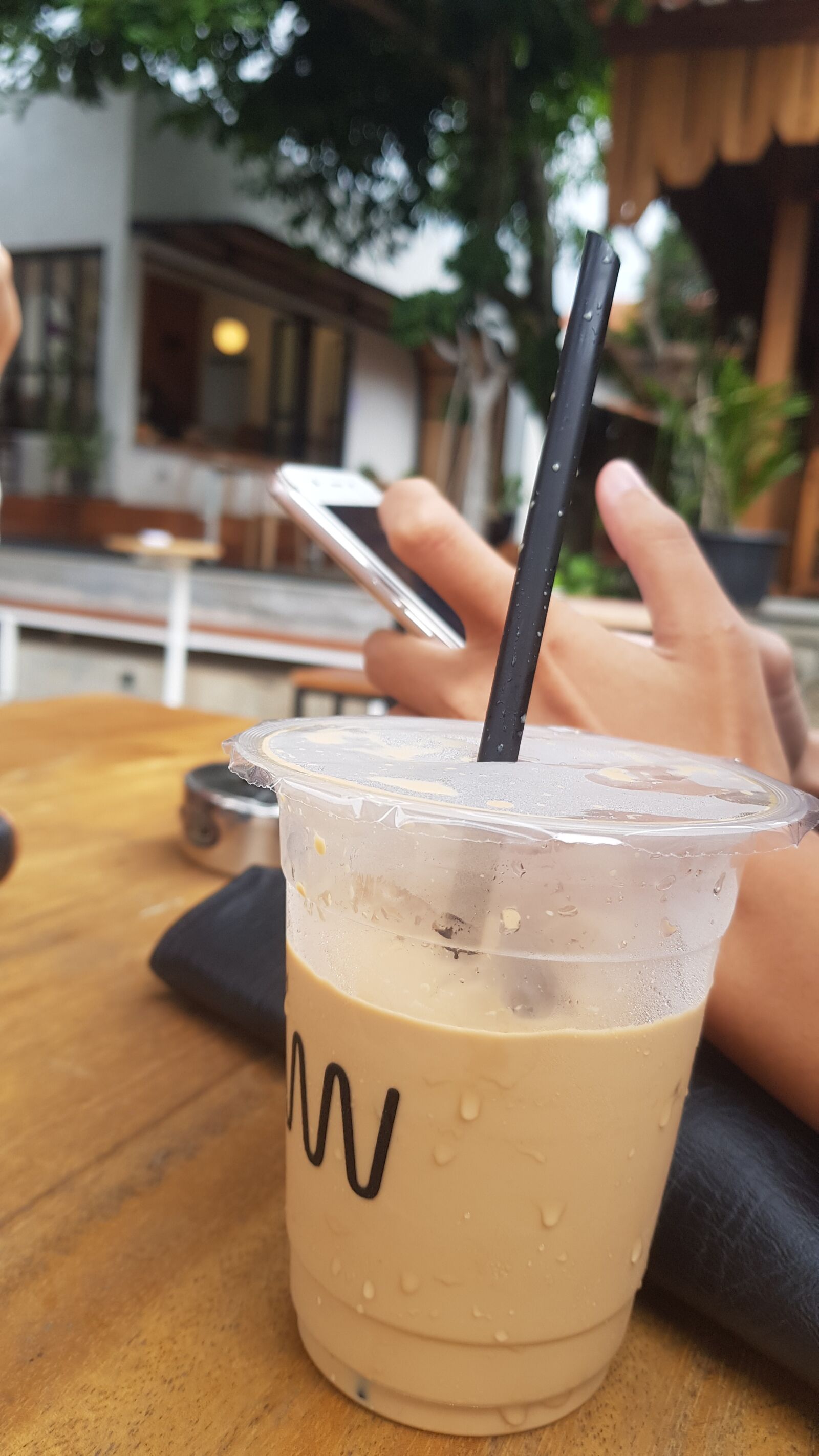 Samsung Galaxy Note9 sample photo. Coffee, hangout, nice place photography