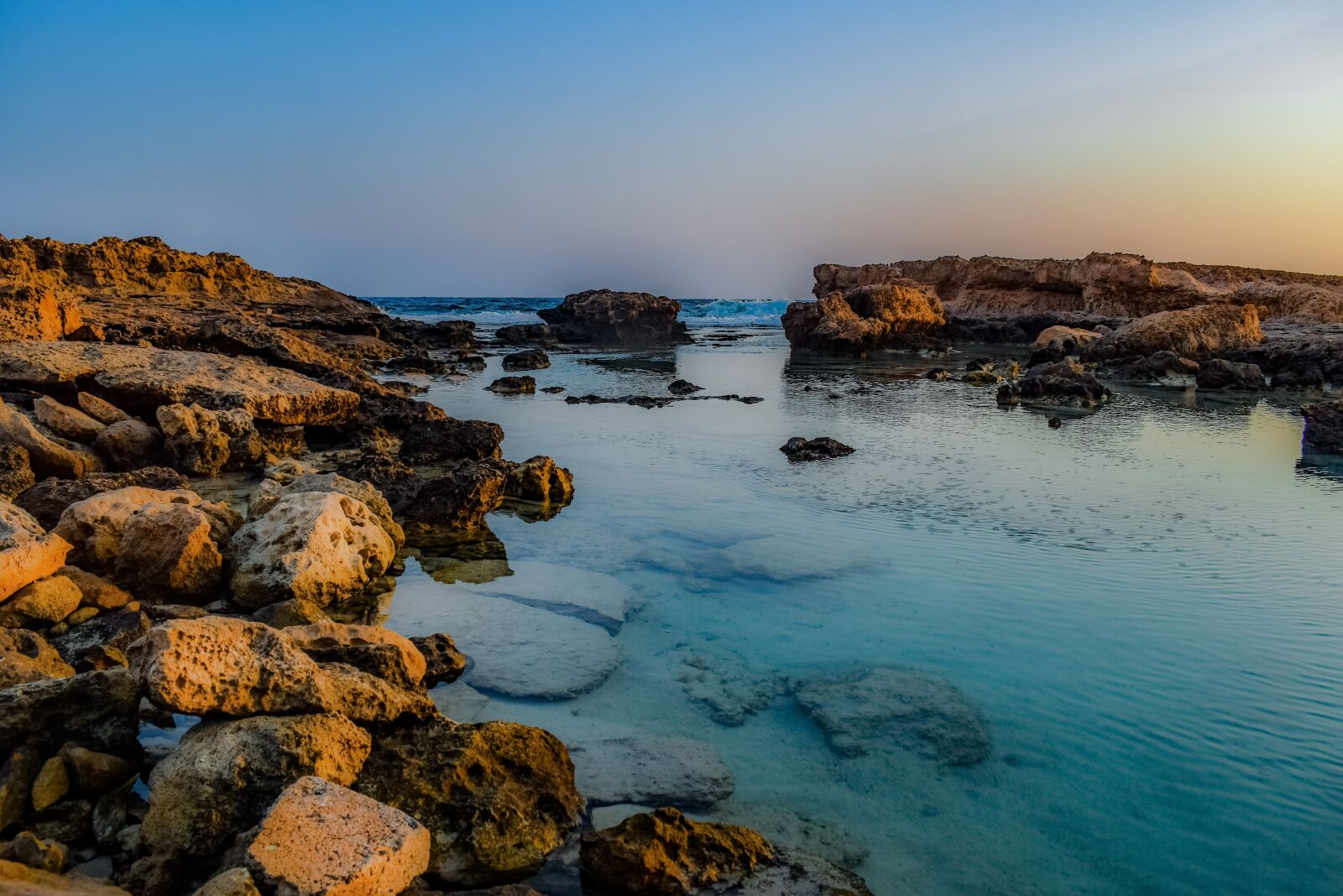 Nikon D3300 sample photo. Coast, sea, rock photography