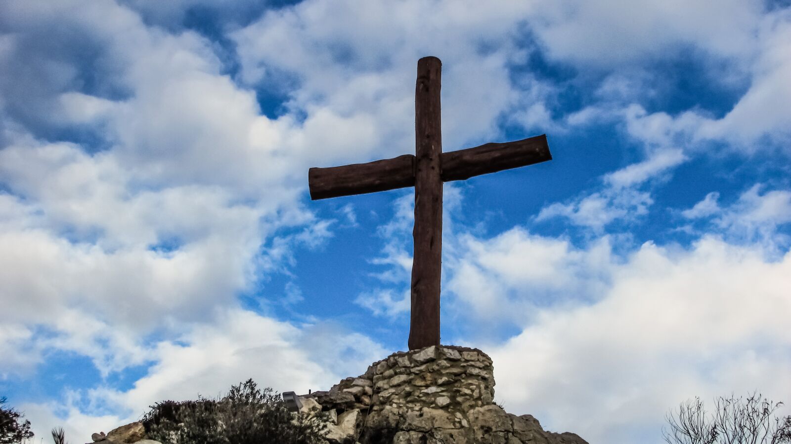 Canon PowerShot SX400 IS sample photo. Cross, sky, clouds photography