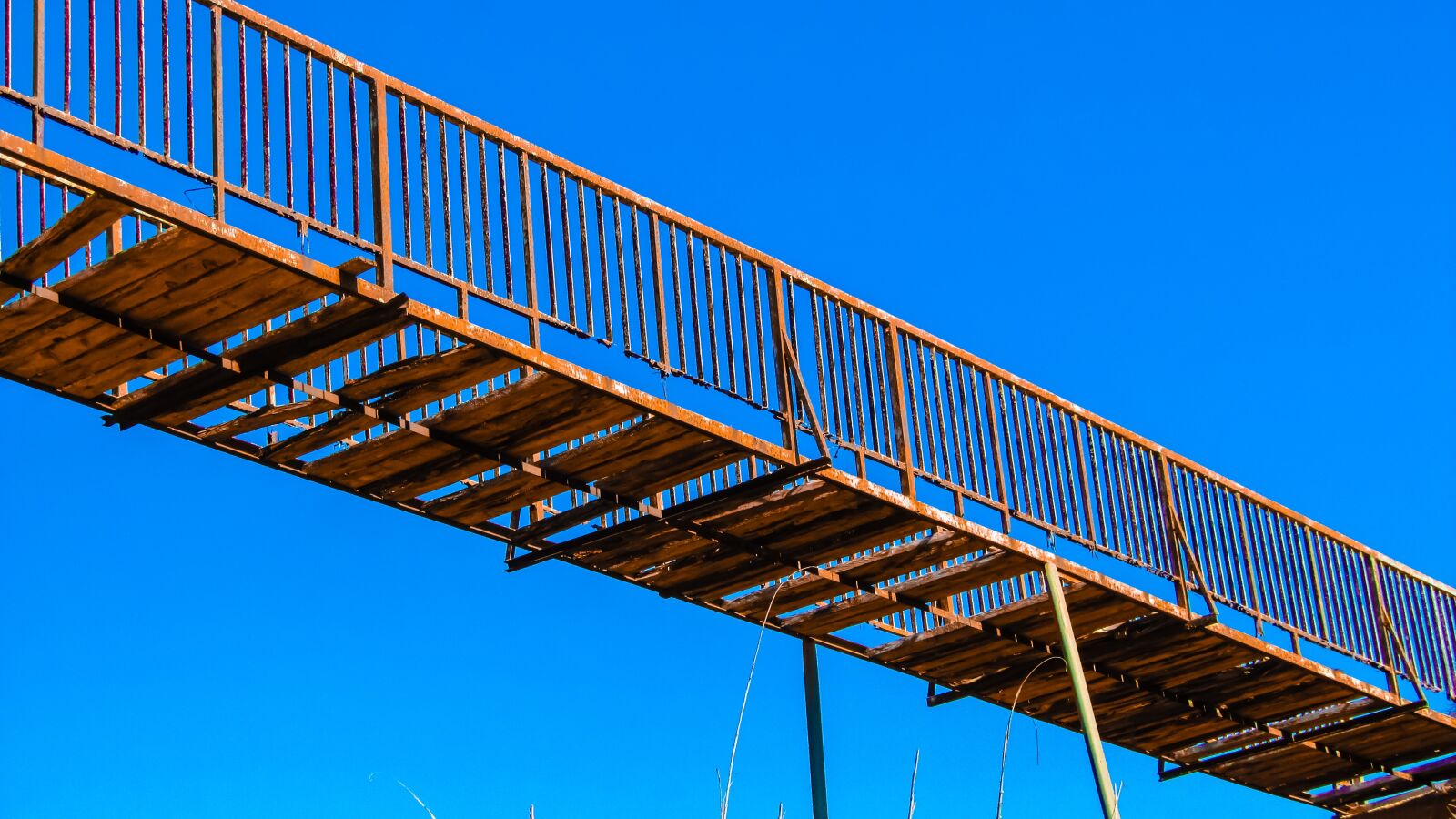 Canon PowerShot SX400 IS sample photo. Bridge, rusty, destroyed photography