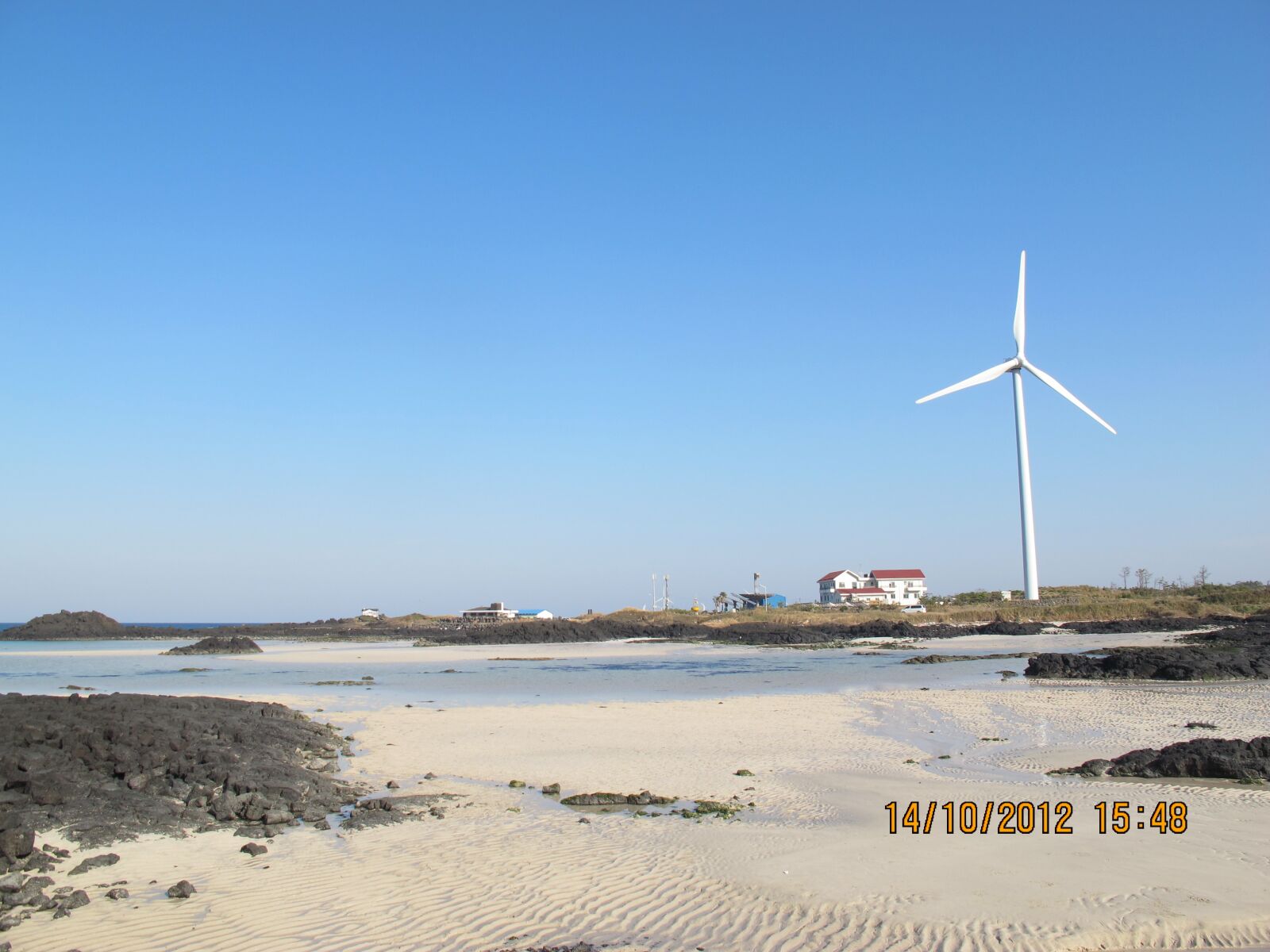 Canon PowerShot G12 sample photo. Jeju island, beach, sky photography