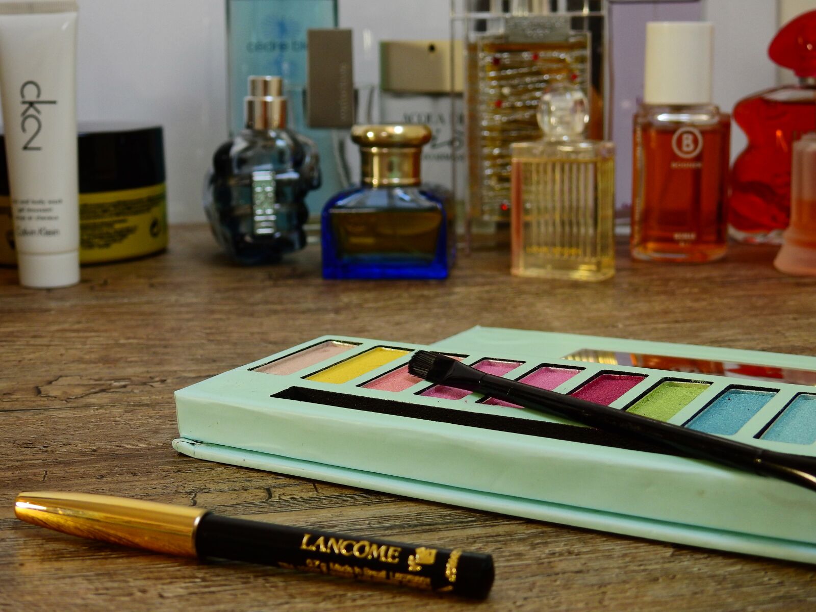 Nikon Coolpix P900 sample photo. Cosmetics, make up, eye photography