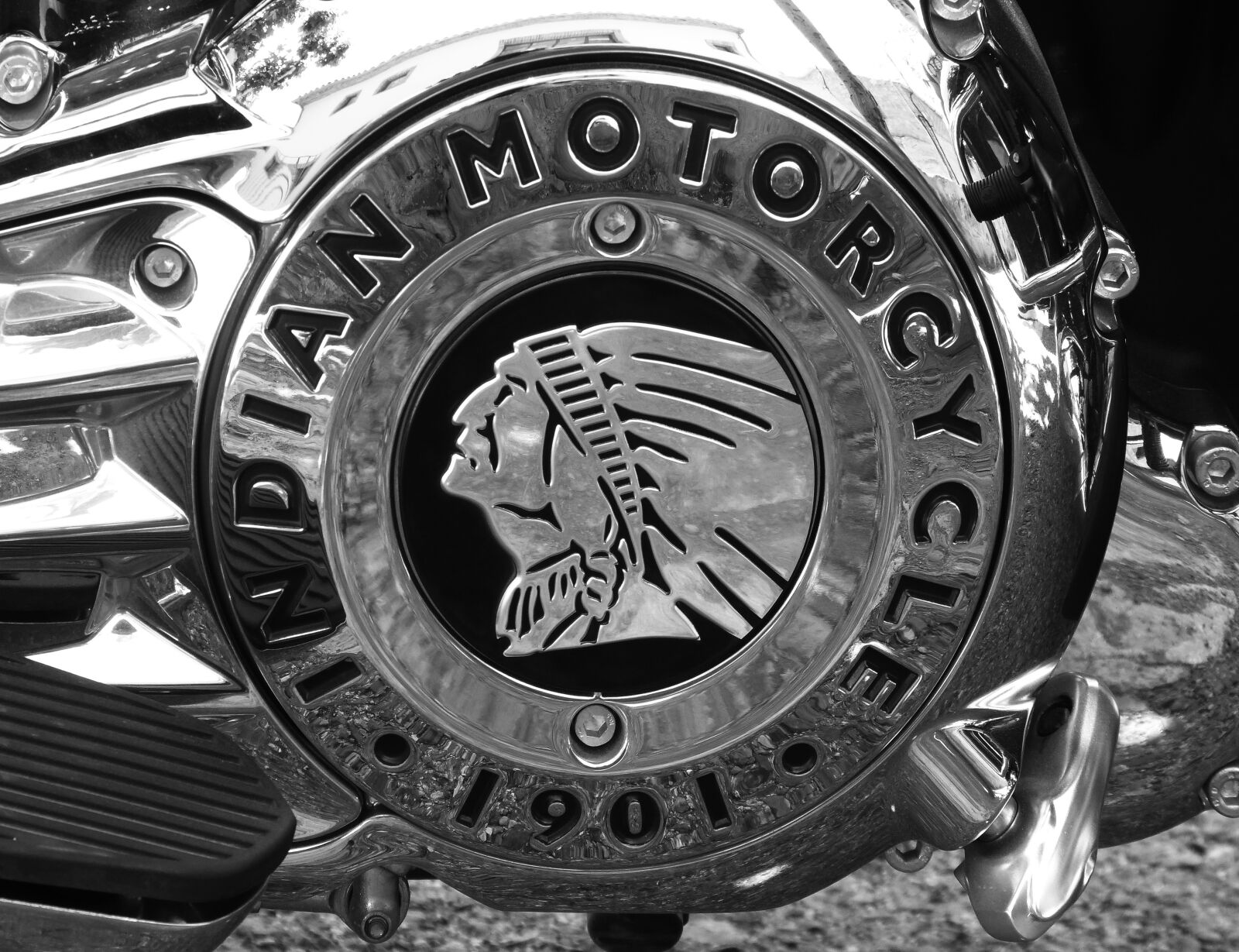 Panasonic DMC-FZ62 sample photo. Indian, classic bike, engine photography