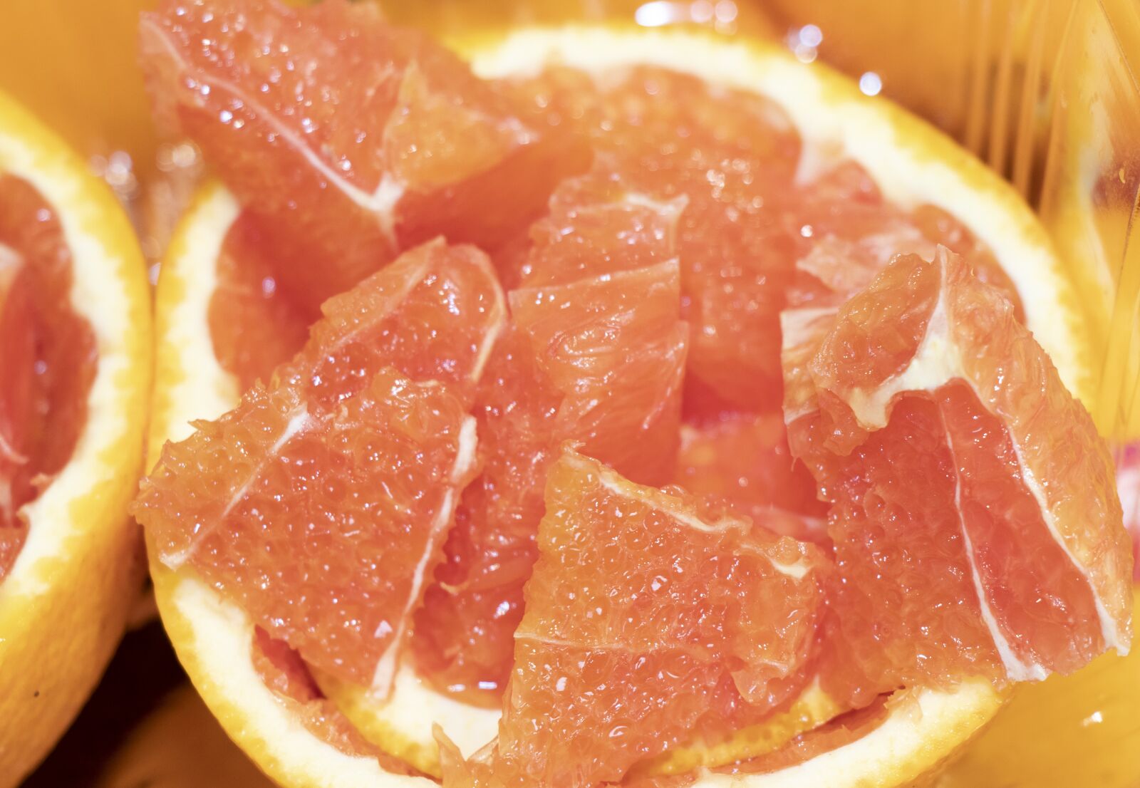 Canon EF-S 18-135mm F3.5-5.6 IS USM sample photo. Orange, red, blood orange photography