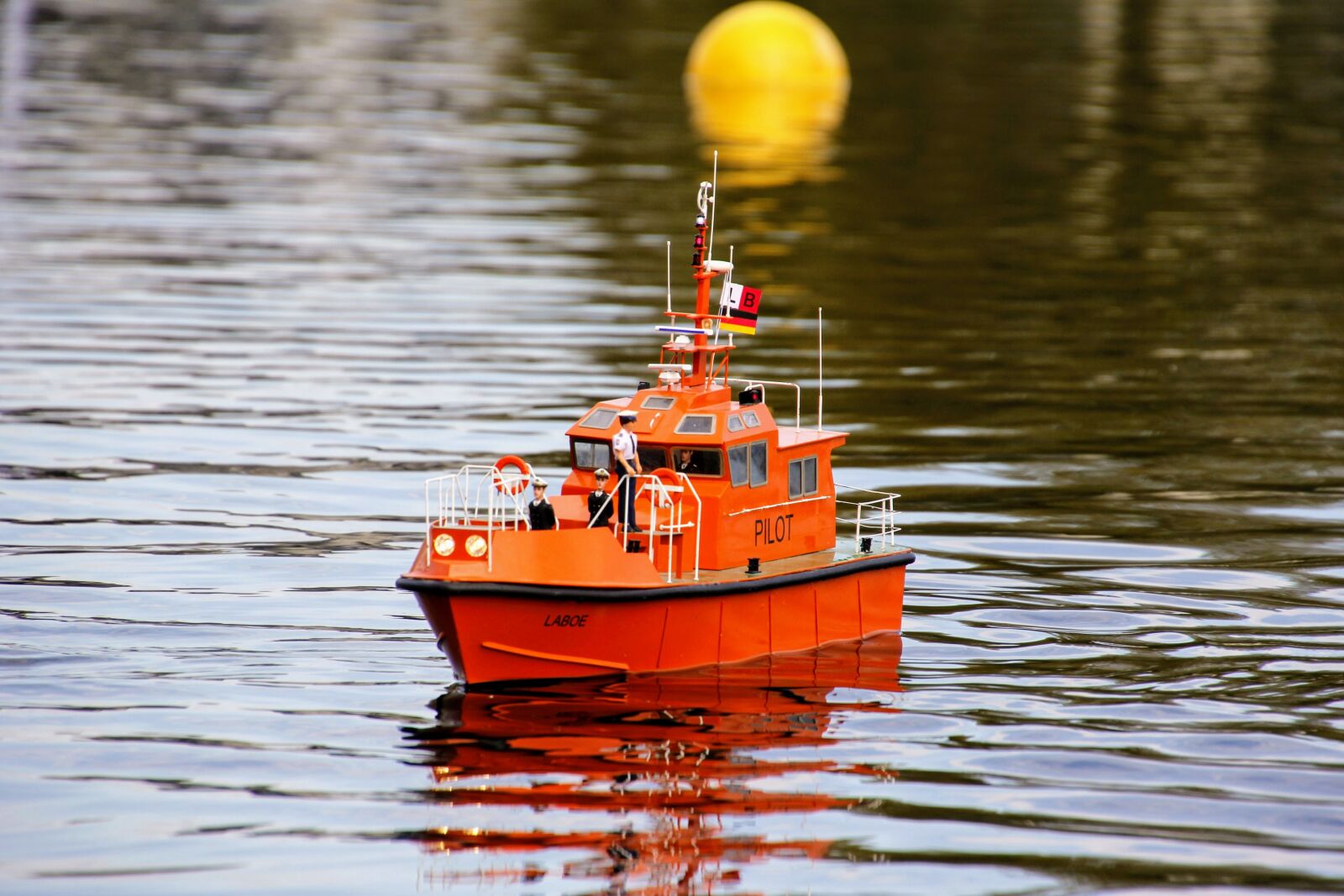 Canon EOS 60D sample photo. Rescue ship, lifeboat, coast photography