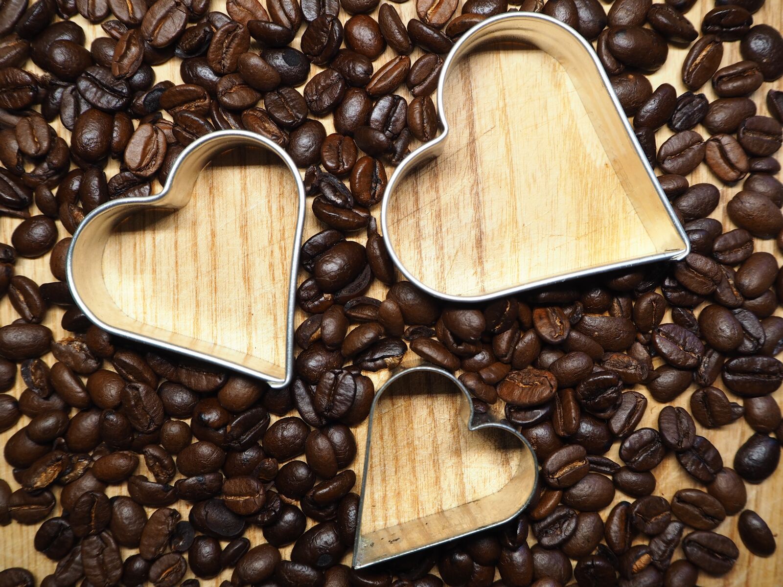 Olympus OM-D E-M10 sample photo. Coffee, coffee beans, heart photography