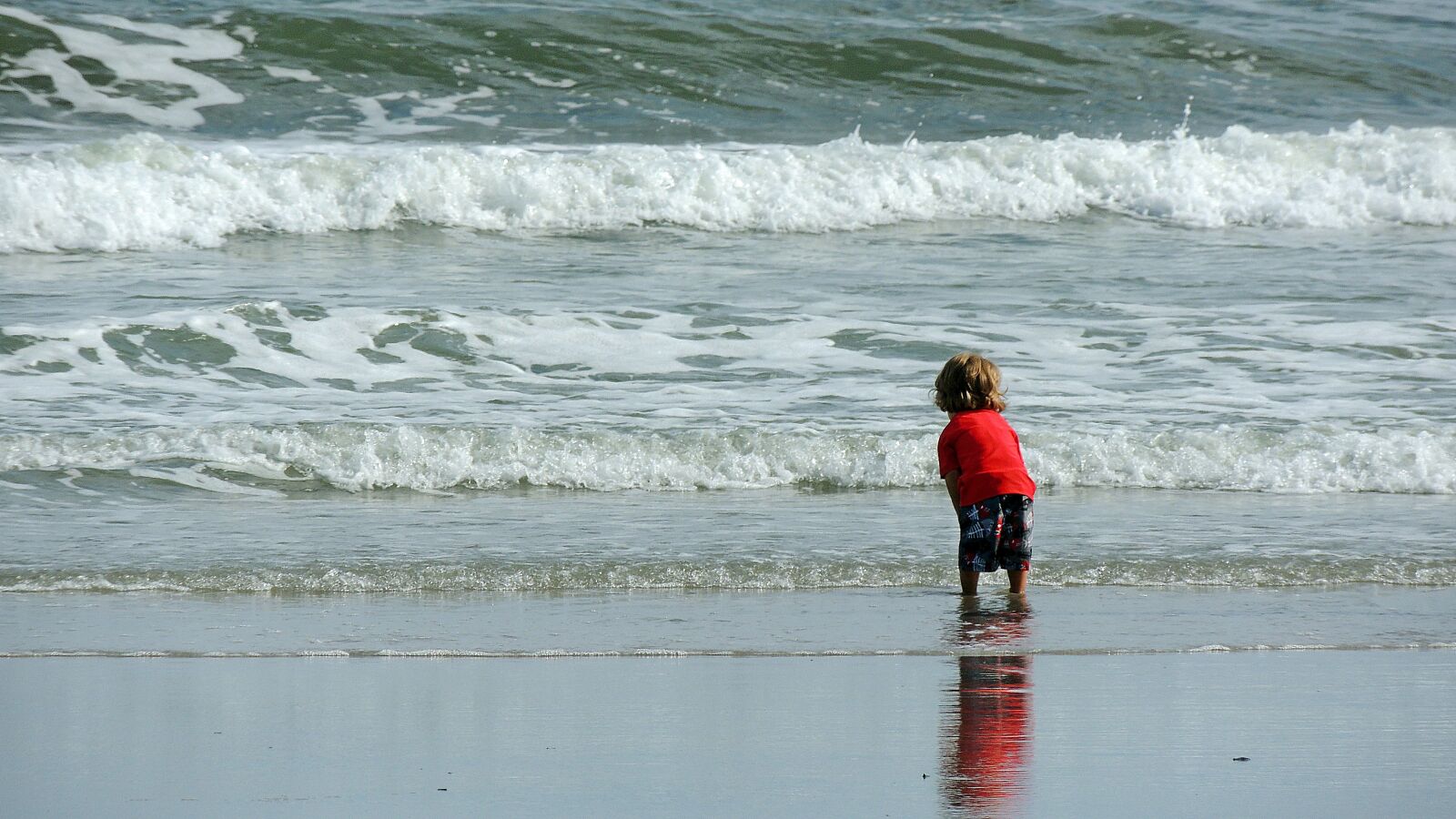 Nikon Coolpix P510 sample photo. Boy, ocean, sea photography