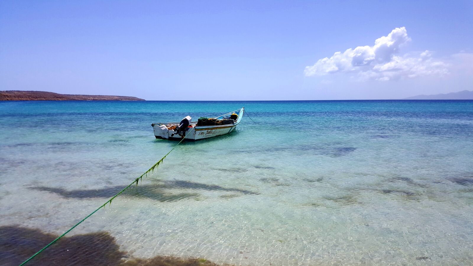 Samsung Galaxy S6 sample photo. Anchored, boat, coast photography