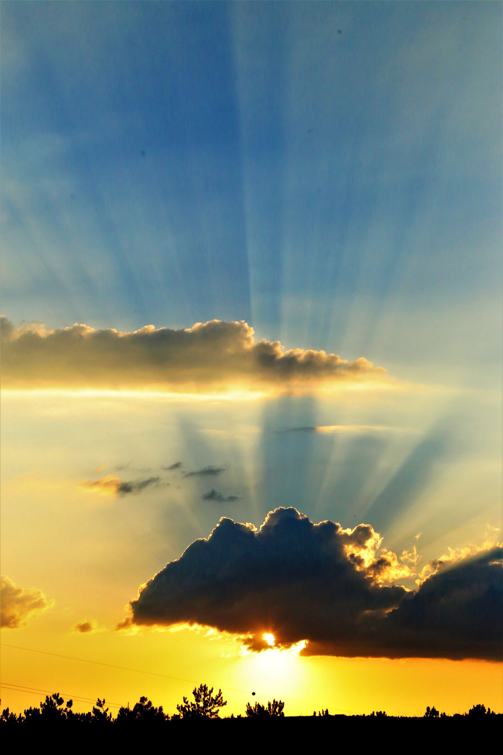 Canon EOS 6D + Canon EF 24-105mm F4L IS USM sample photo. Sunset, clouds, sky photography