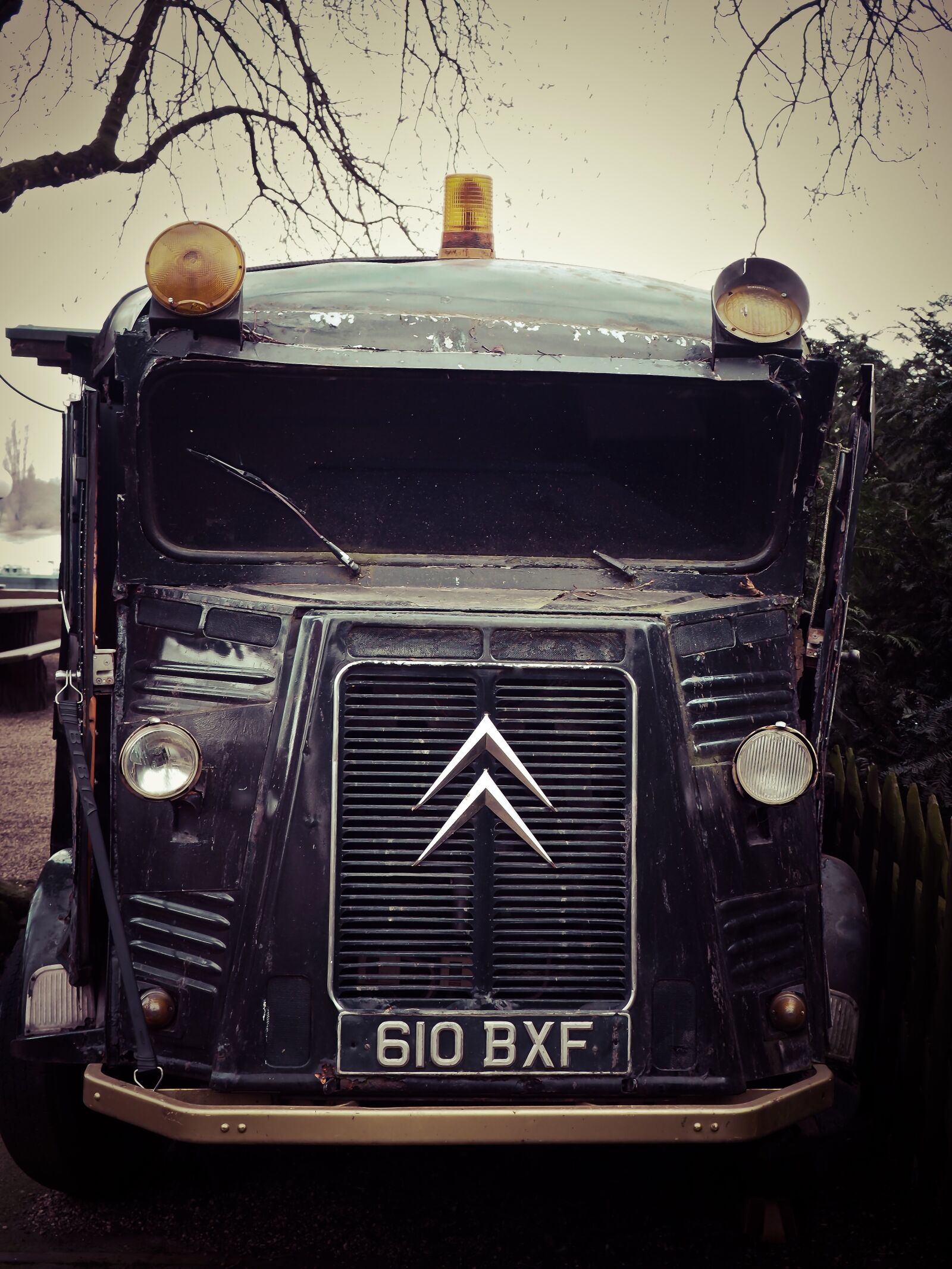 Olympus OM-D E-M10 sample photo. Citroen, auto, vehicle photography