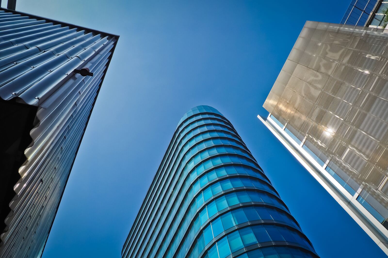 Olympus OM-D E-M10 sample photo. Architecture, modern, building photography