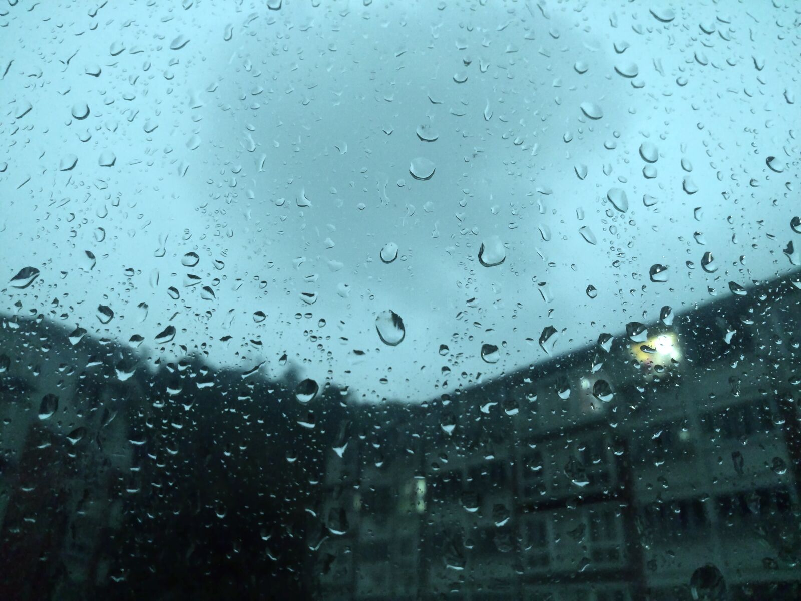 Xiaomi MI 5s Plus sample photo. Rain, raindrops, it's raining photography